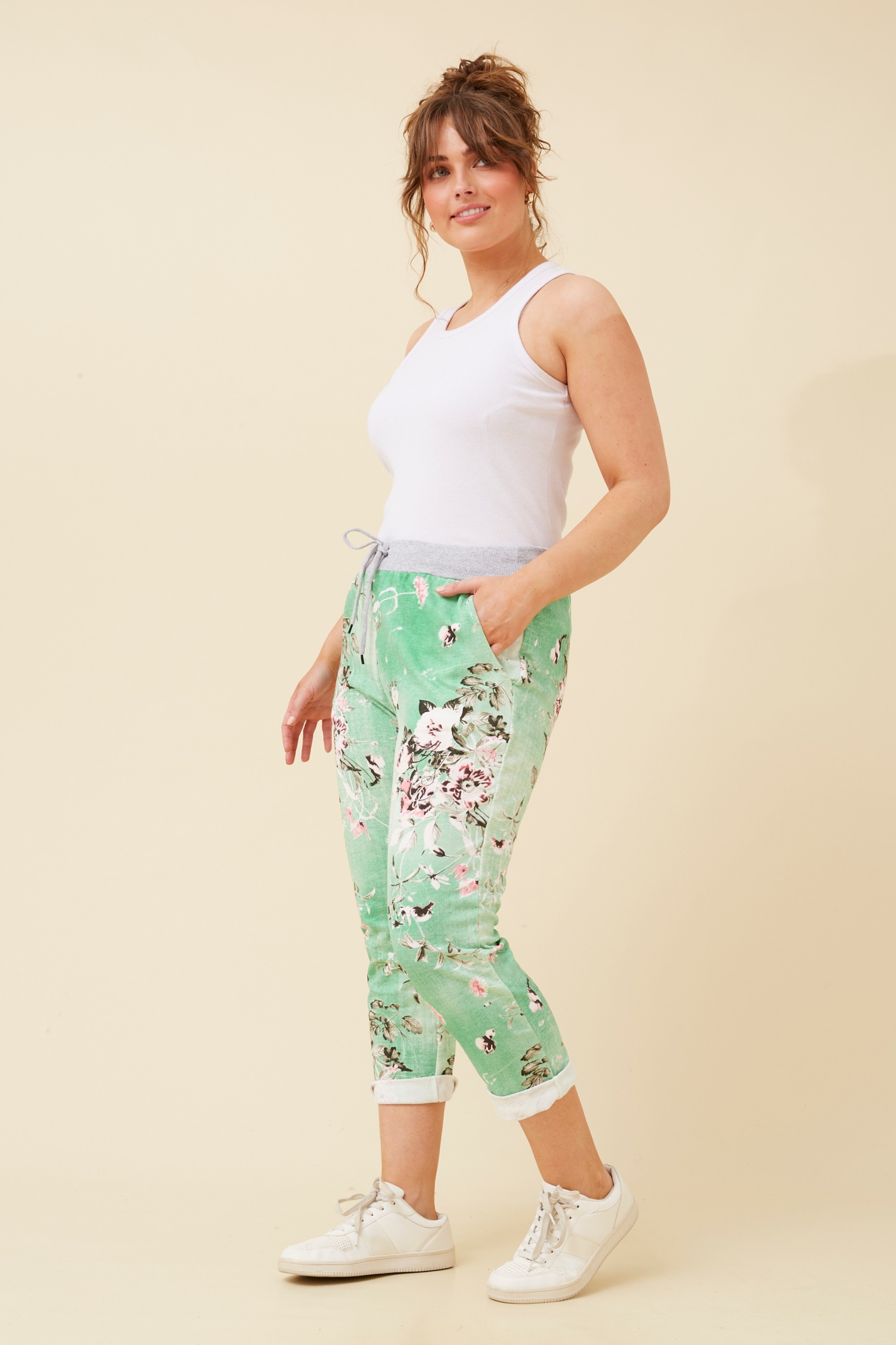 JANJA FLORAL JOGGER PANTS