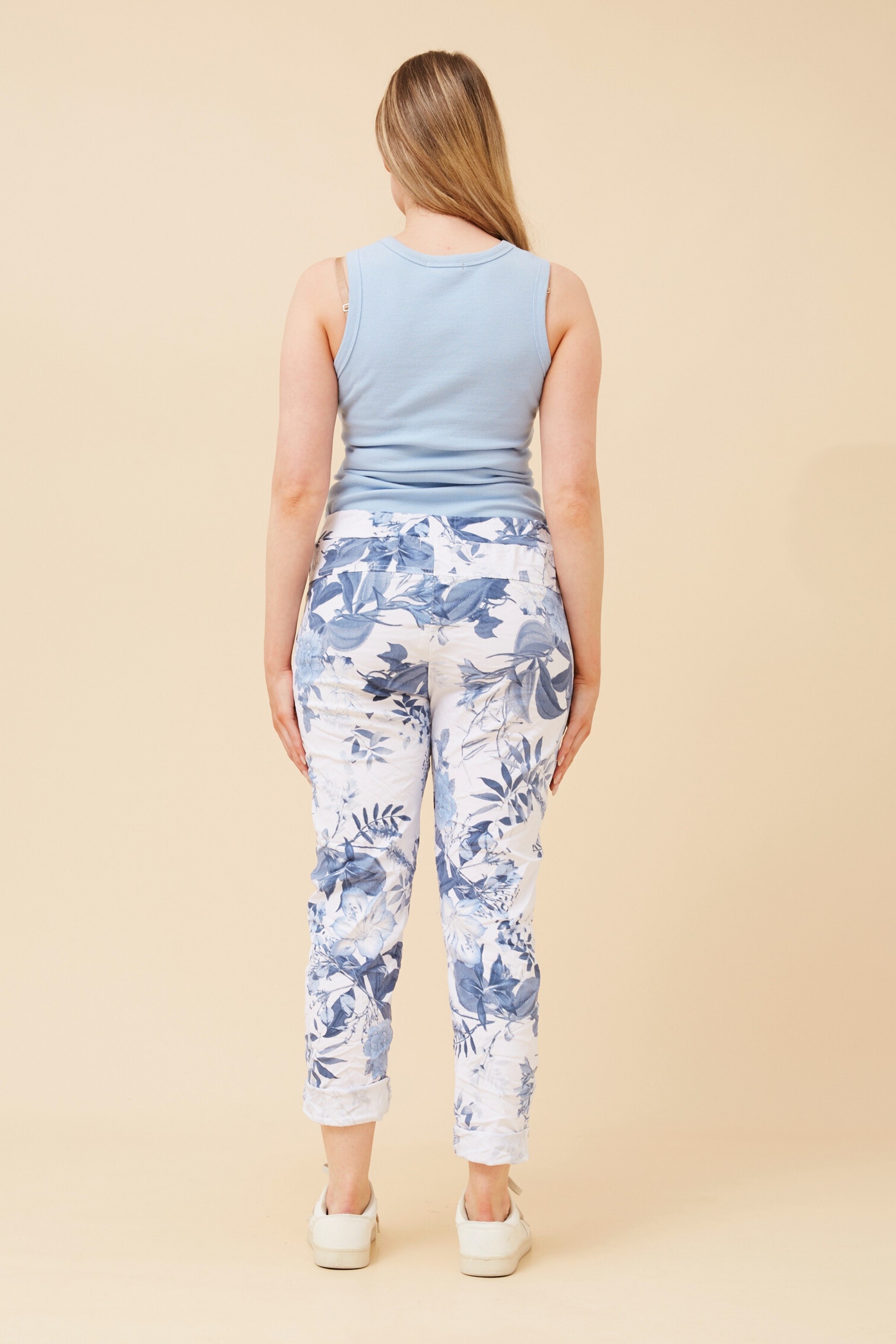 JANJA FLORAL JOGGER PANTS
