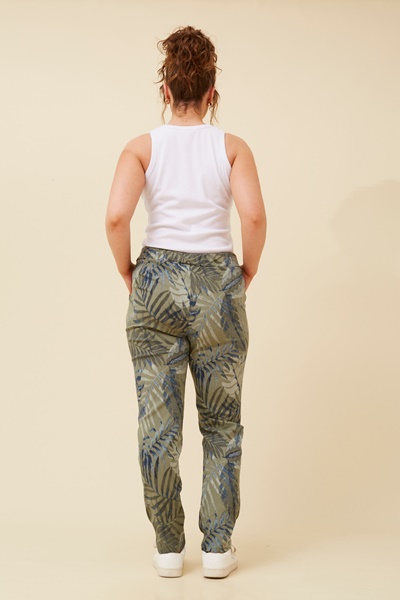 JANJA LEAF PRINT JOGGER PANTS