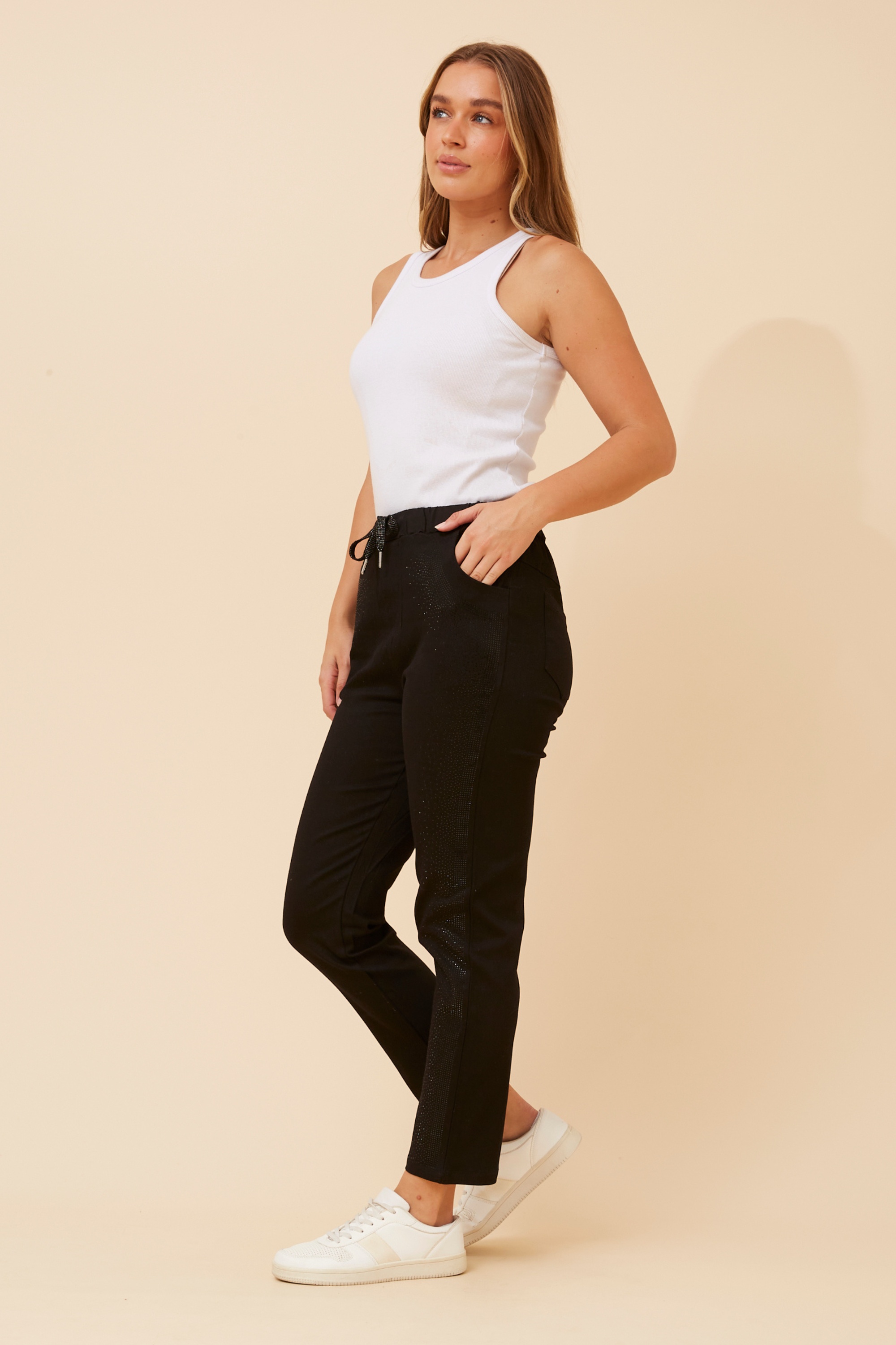 JANJA SOLID JOGGER PANTS