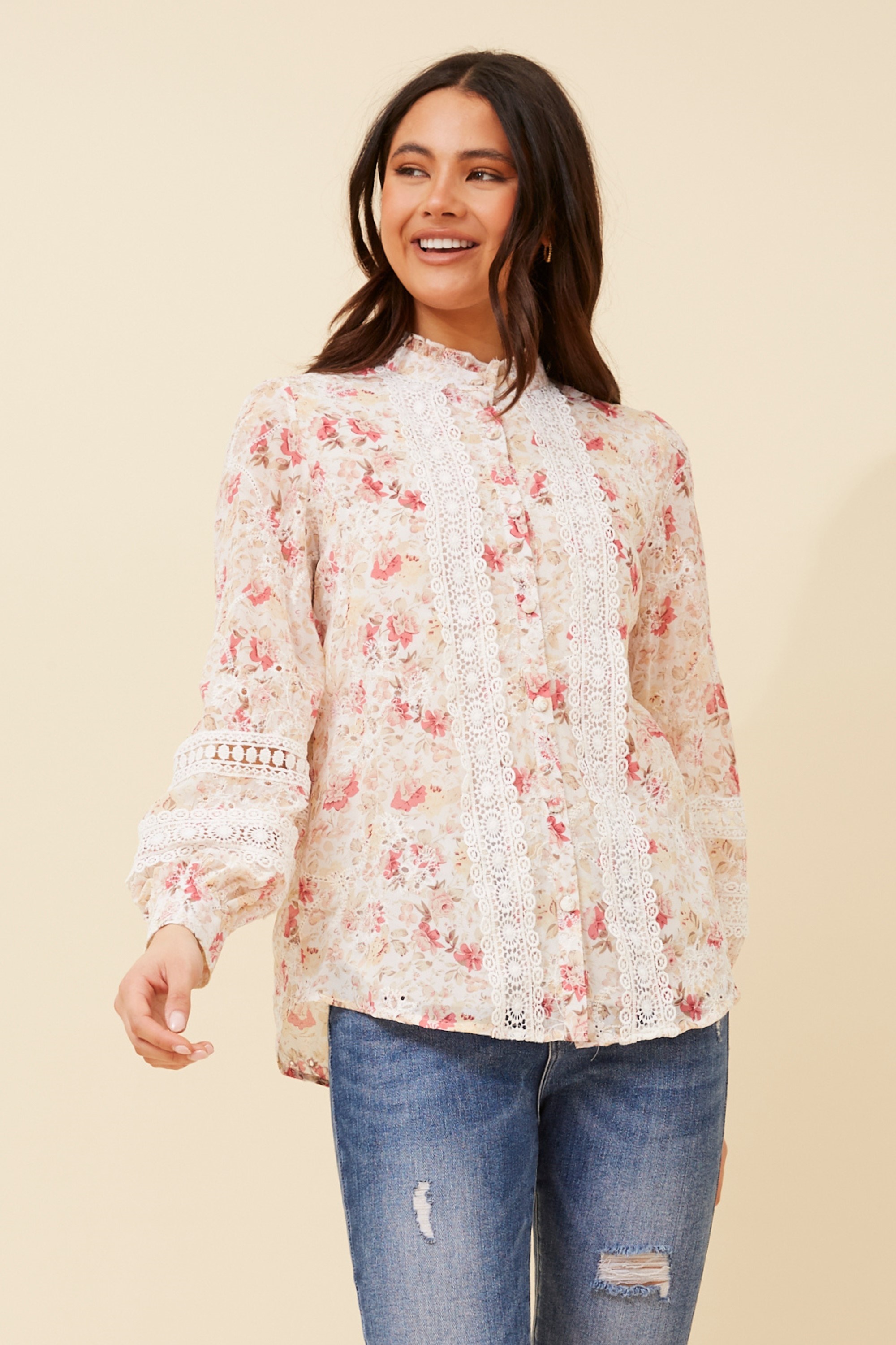 JESSENIA BRODERIE ANGLAISE BLOUSE