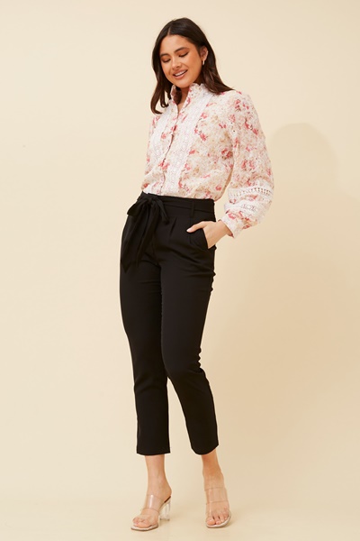 JESSENIA BRODERIE ANGLAISE BLOUSE