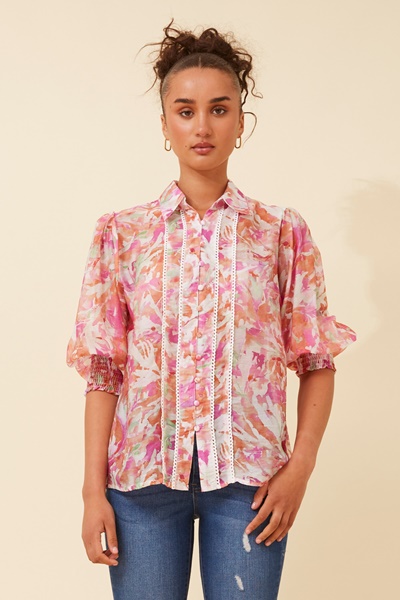 JOELLA ABSTRACT PRINT SHIRT