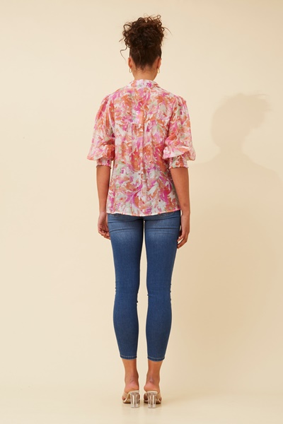 JOELLA ABSTRACT PRINT SHIRT