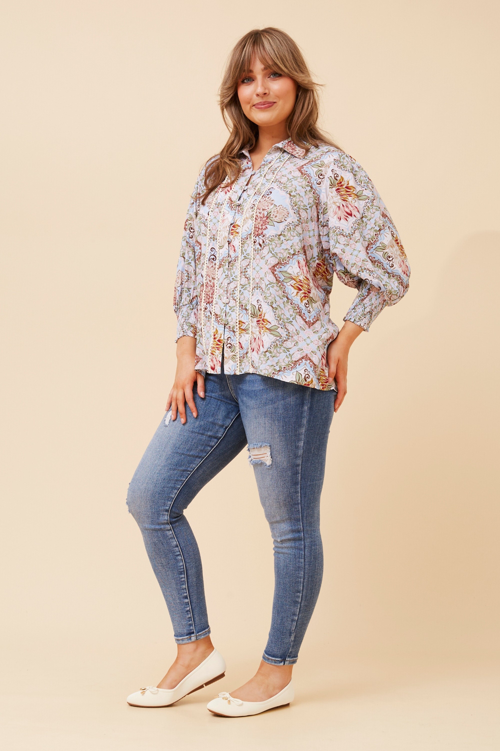 JOELLA LINEN FLORAL BLOUSE