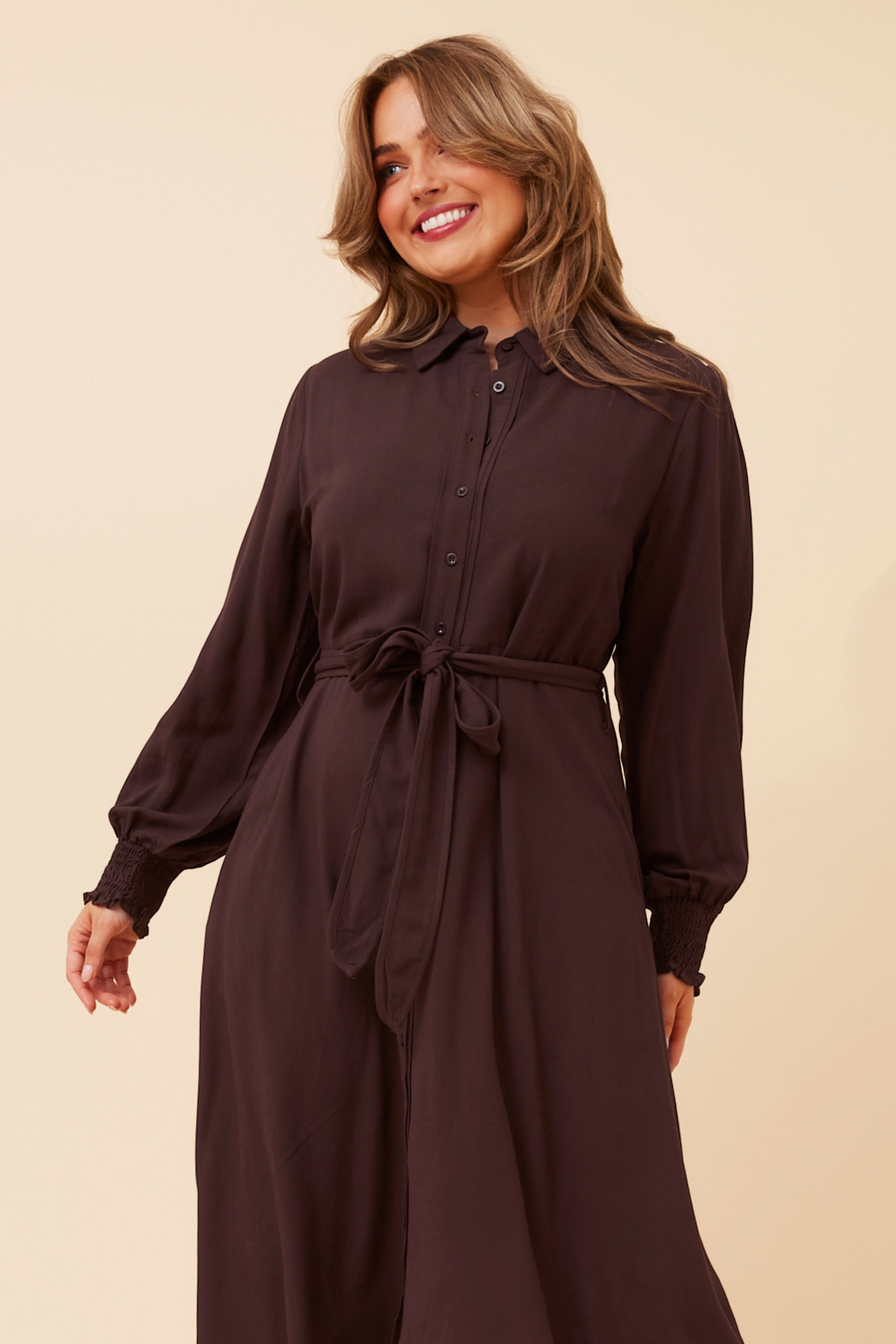 JOVIELLE SOLID MIDI DRESS
