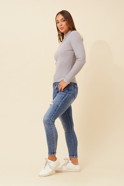 JUNE SOLID KNIT PULLOVER