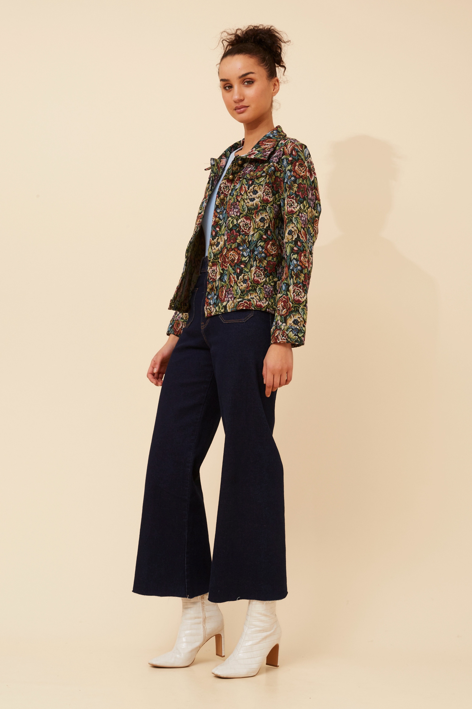 JUNIA FLORAL TAPESTRY JACKET