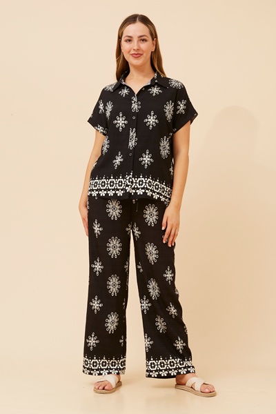 KARSYN EMBROIDERY PRINT PANTS