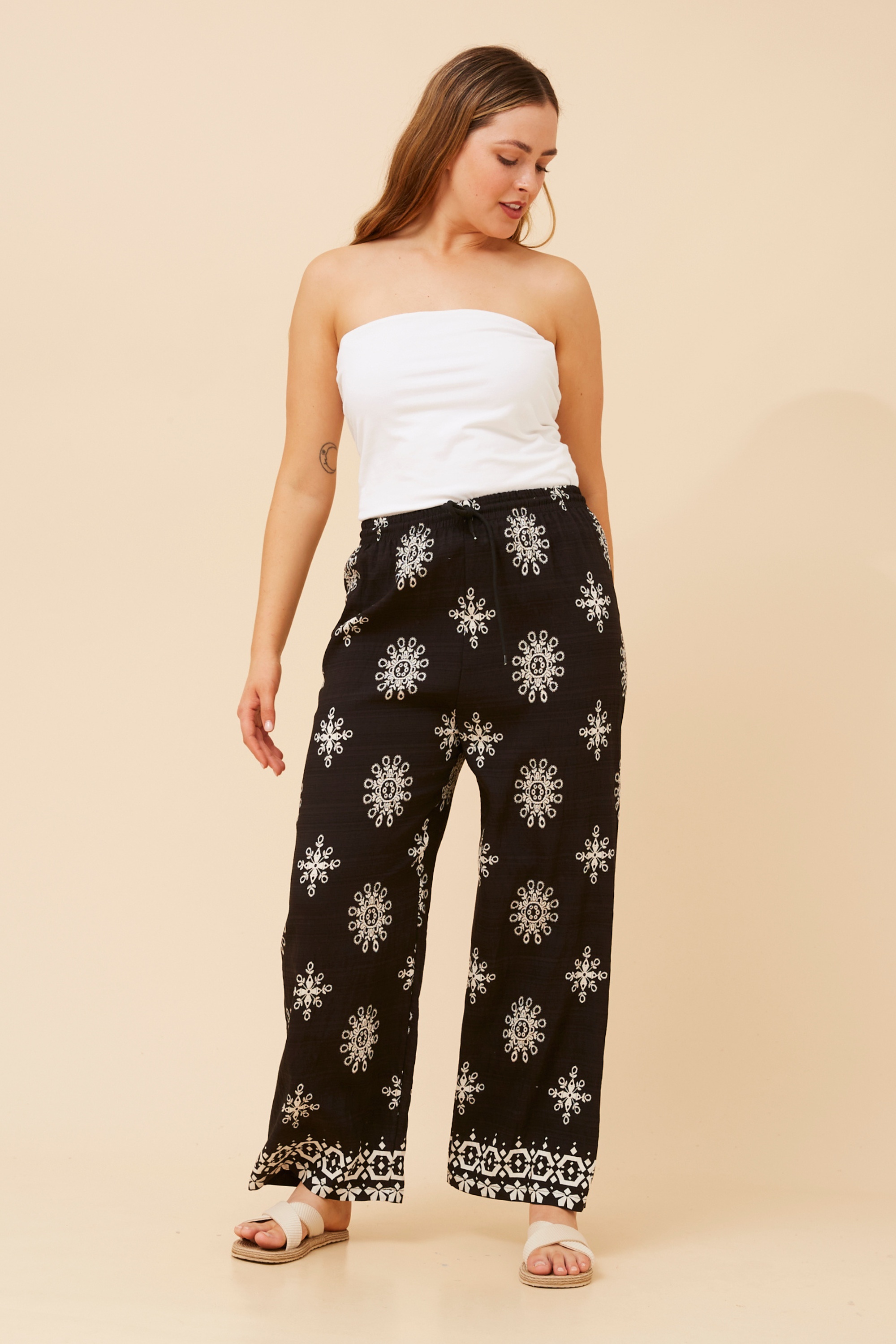 KARSYN EMBROIDERY PRINT PANTS
