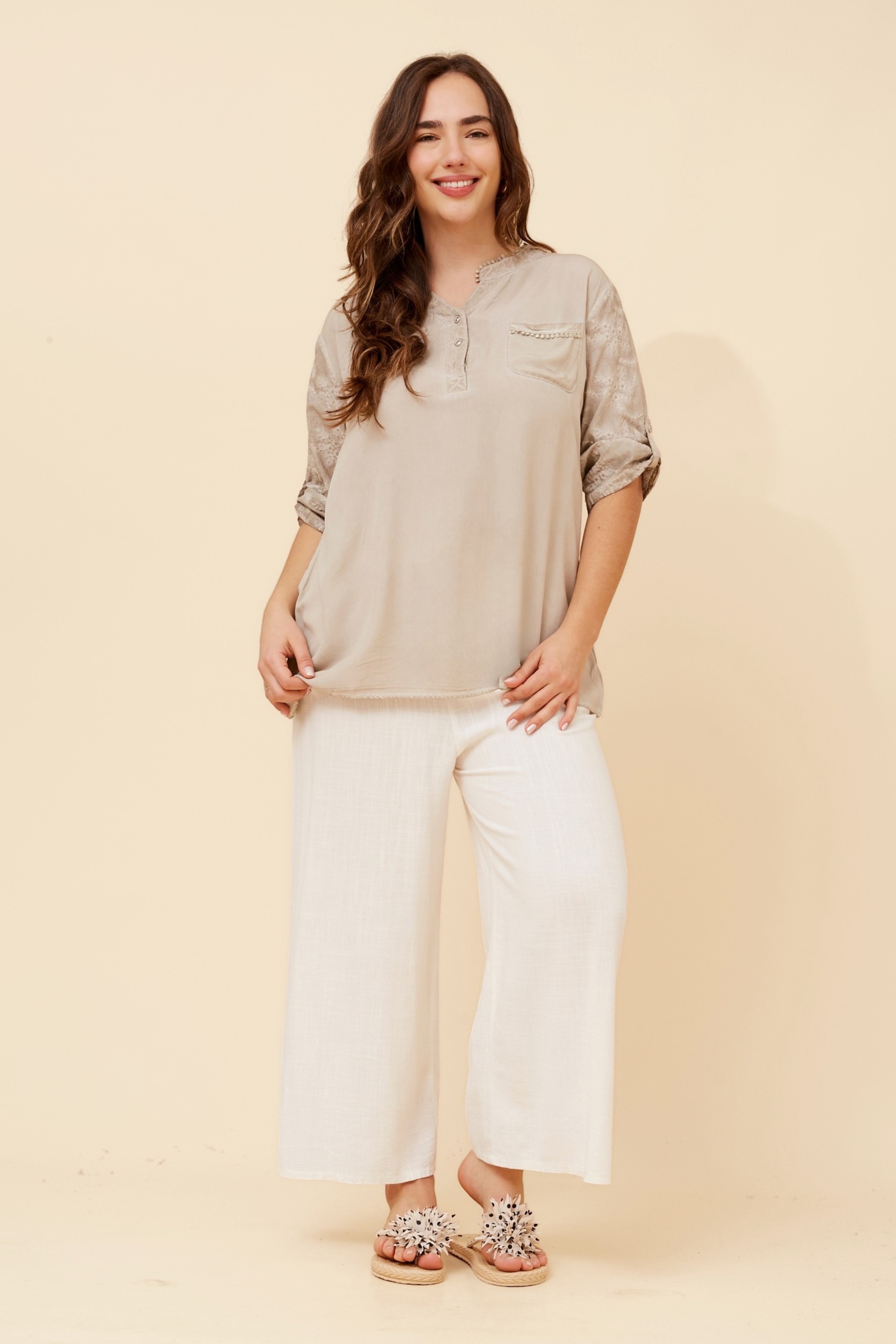 KAYLA EMBROIDERED TOP