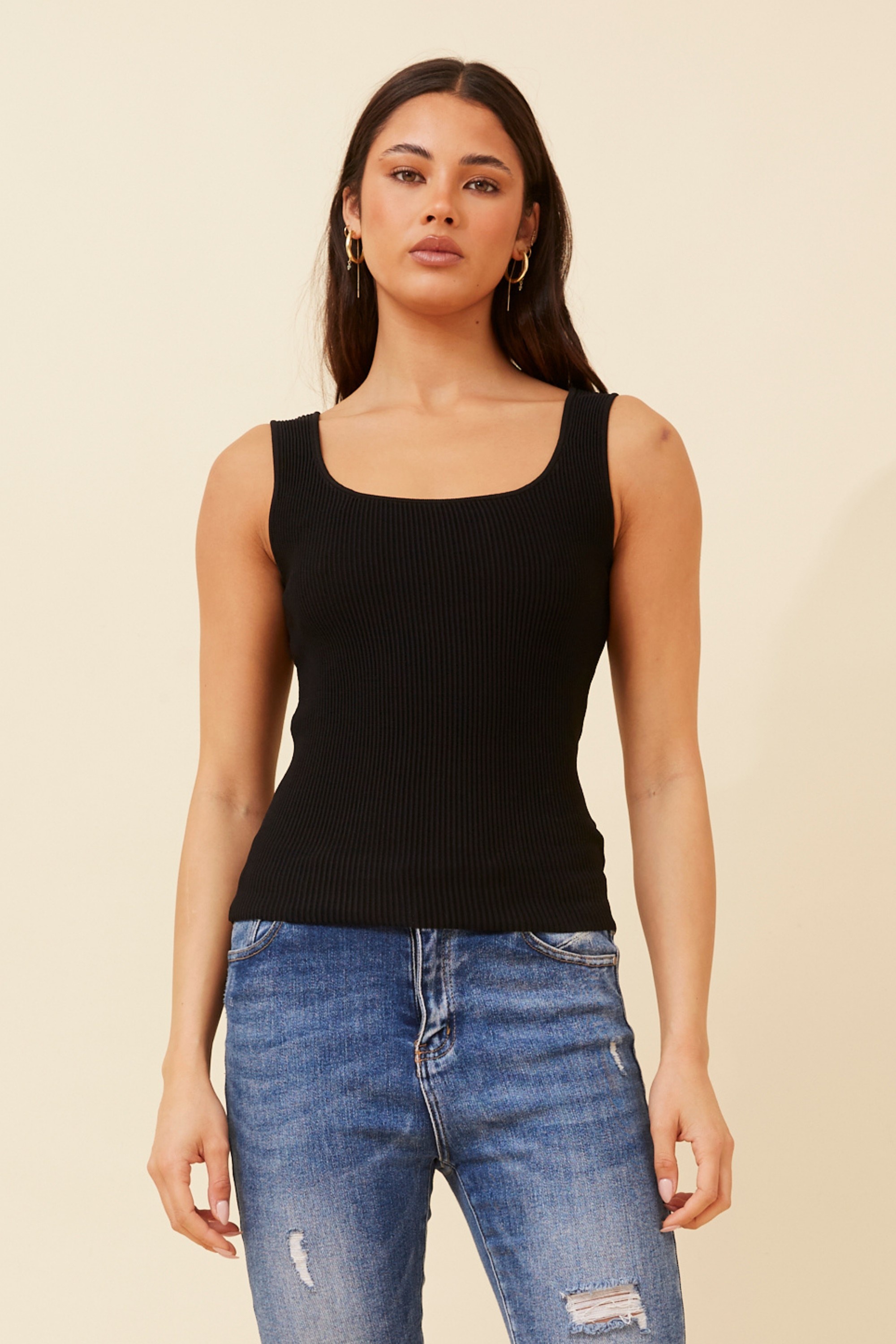 KIENNA SLEEVELESS KNIT TOP