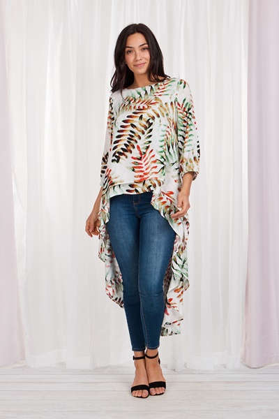 Leaf Extreme Dip Hem Top