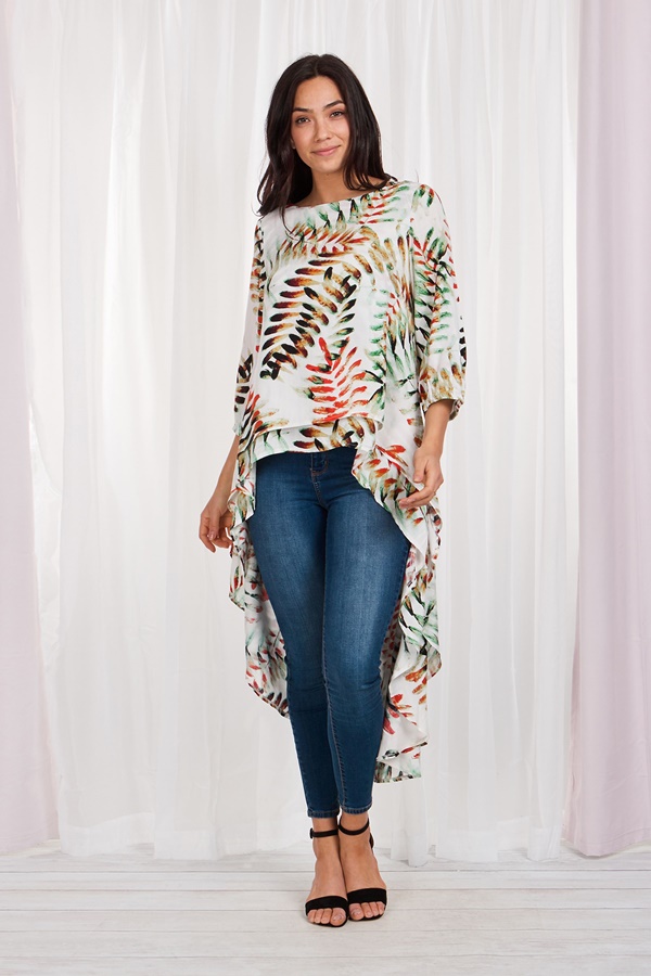 Leaf Extreme Dip Hem Top
