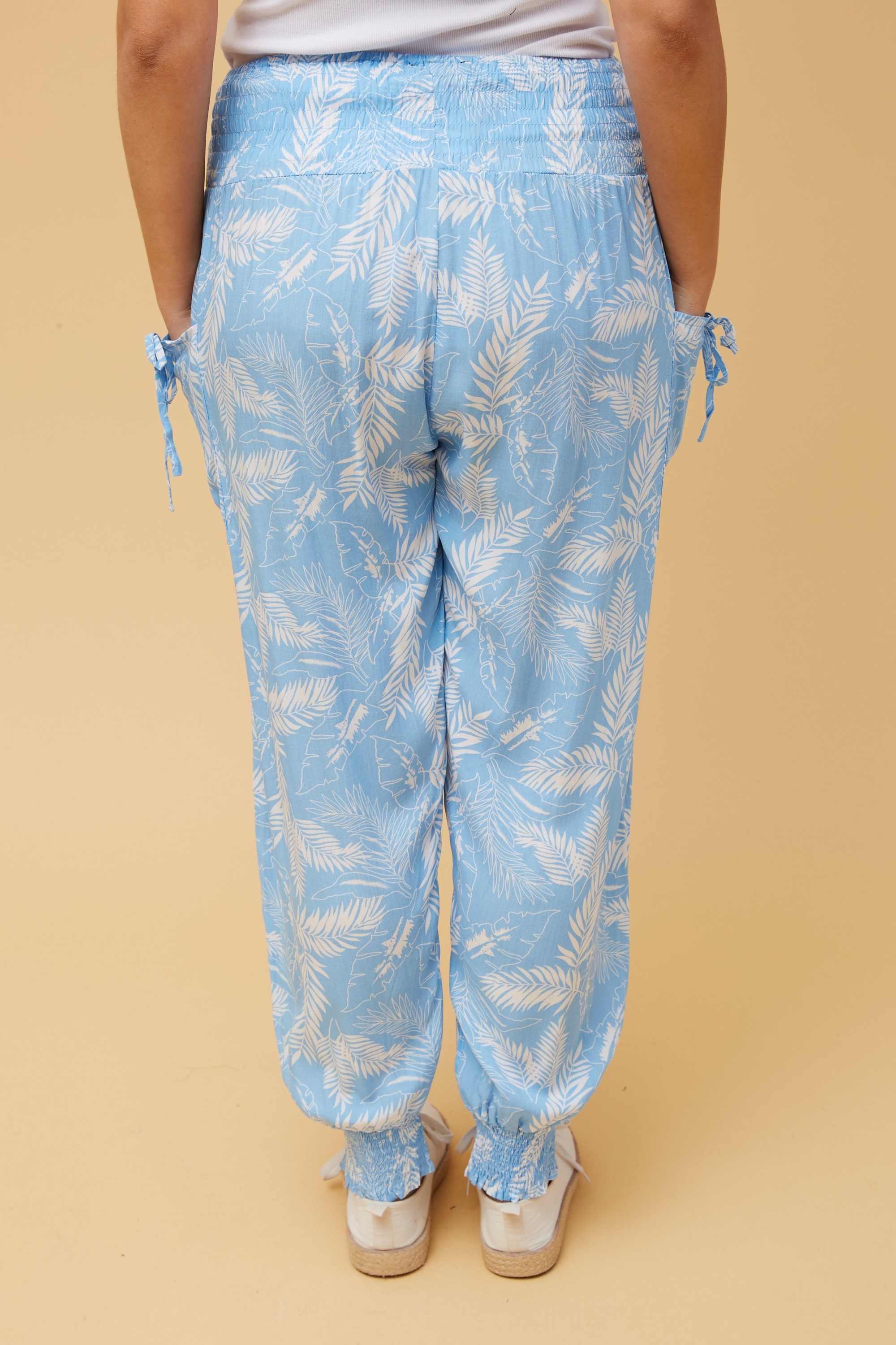 LEAF PRINT BOHO HAREM PANTS