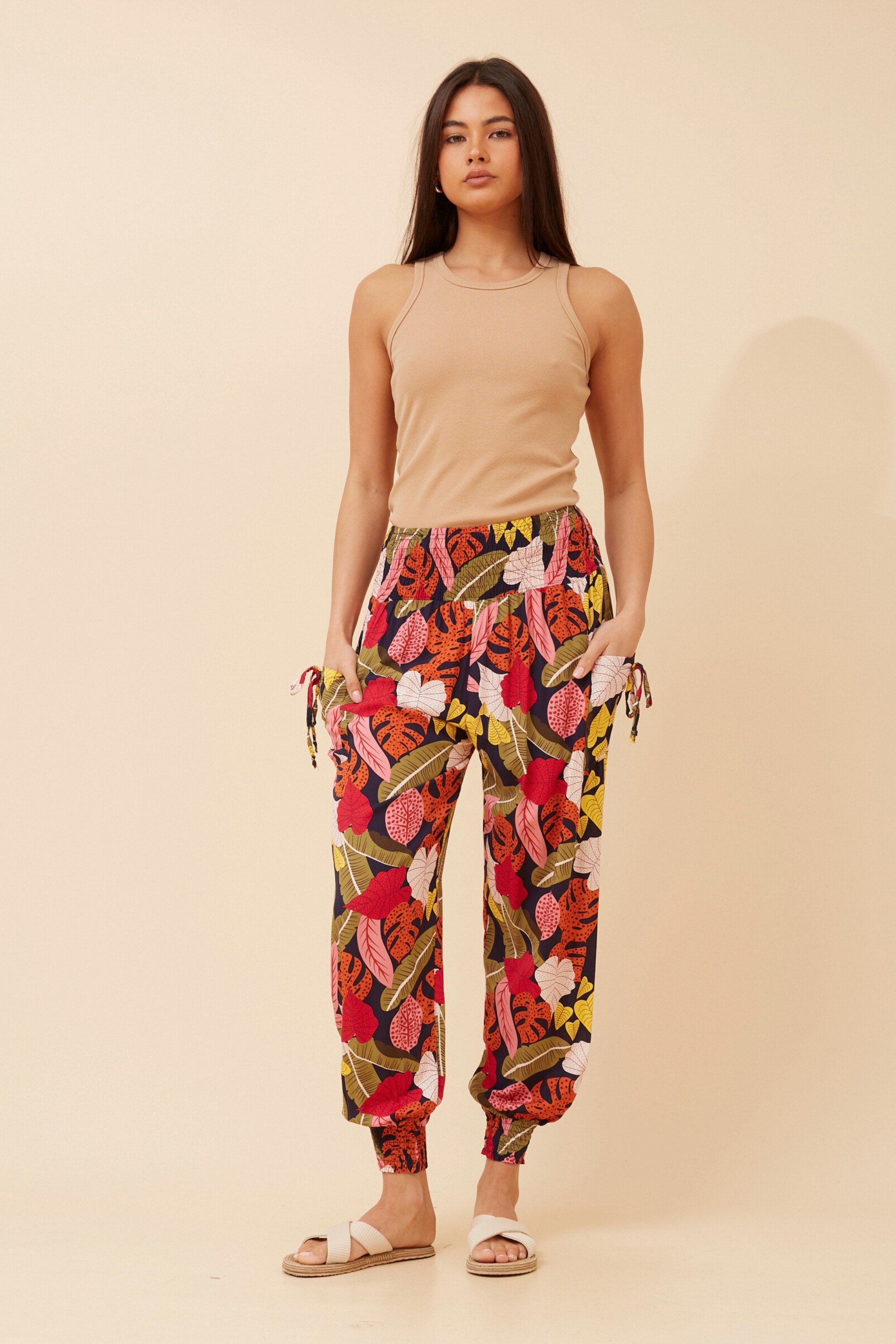 LEAF PRINT HAREM PANTS