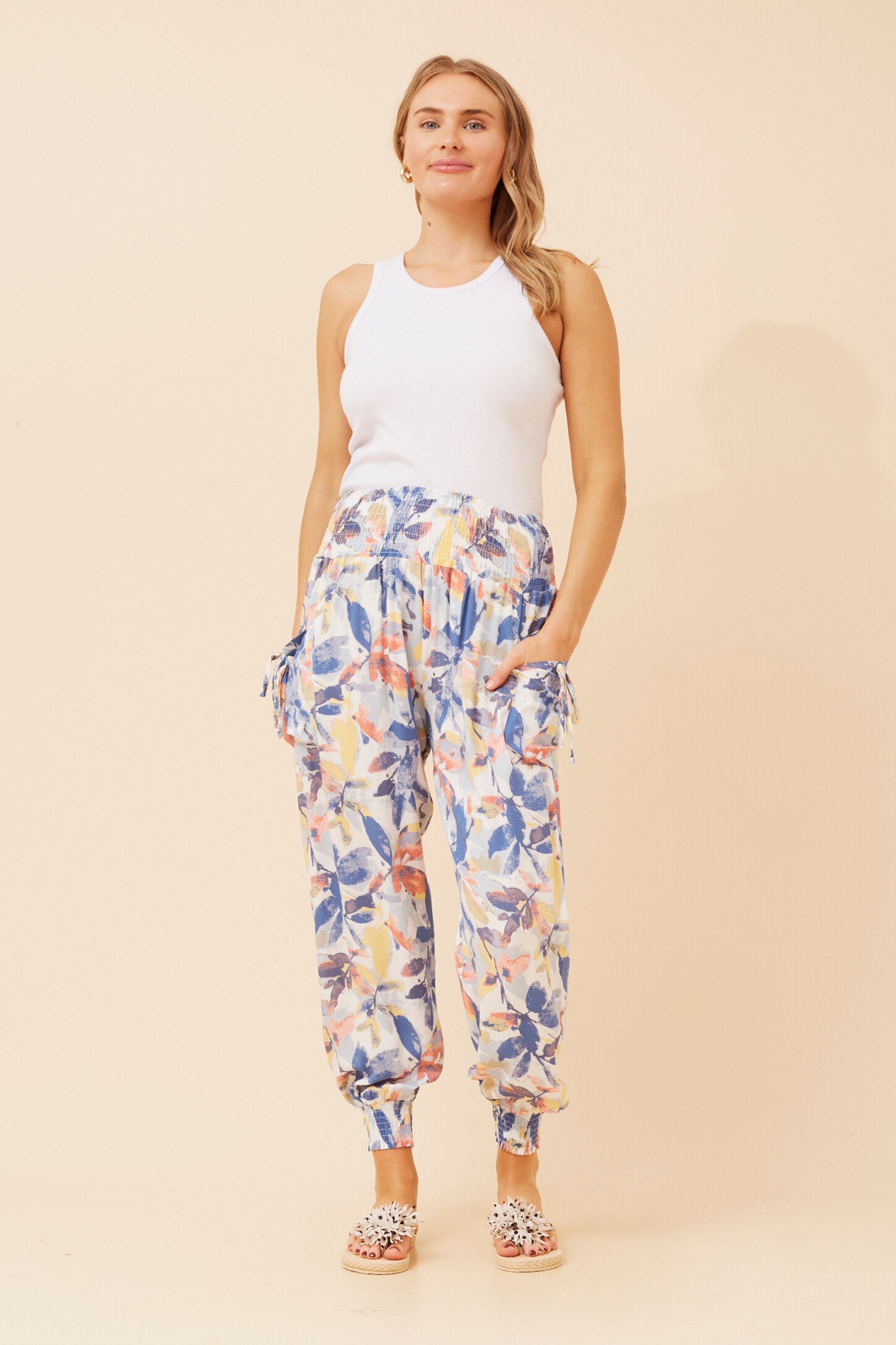 LEAF PRINT HAREM PANTS