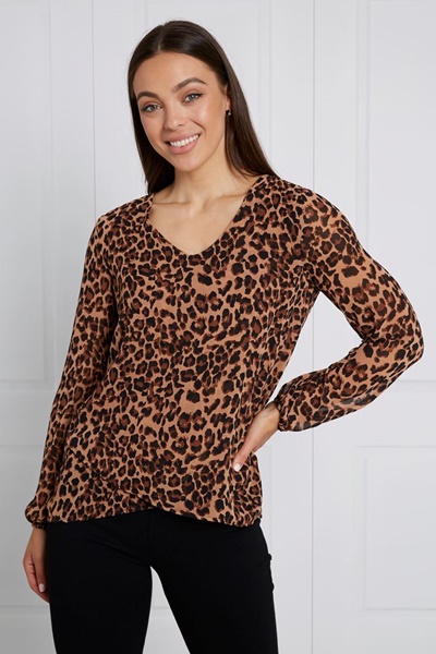 LEOPARD PRINT WRAP TOP | FEMME Connection