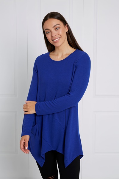 LONG SLEEVE ASYMMETRIC HEM TOP