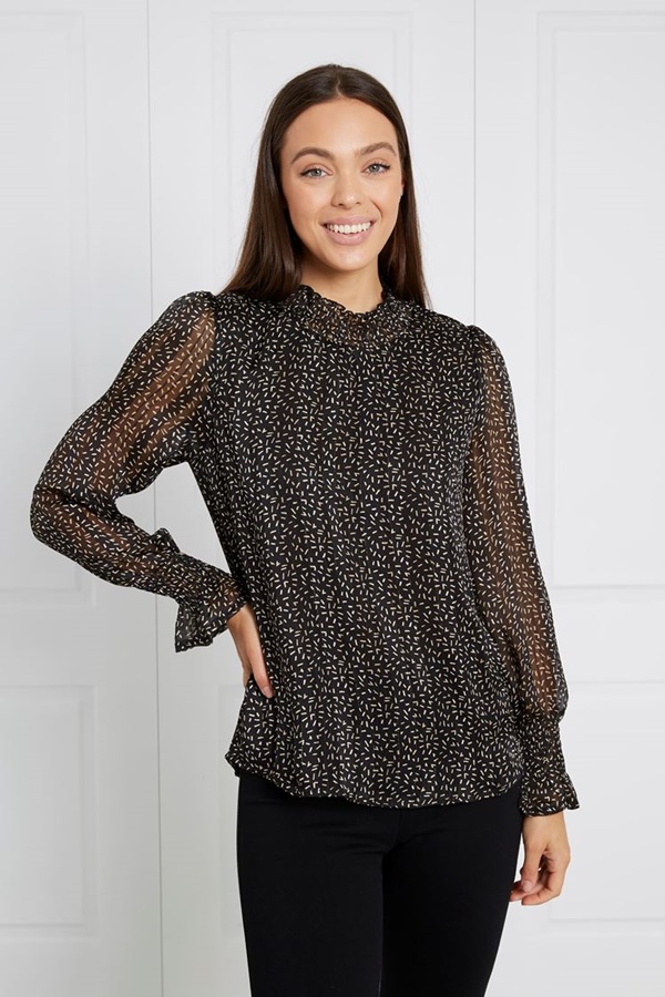 LONG SLEEVE SHIRRED BLOUSE LONG SLEEVE SHIRRED BLOUSE