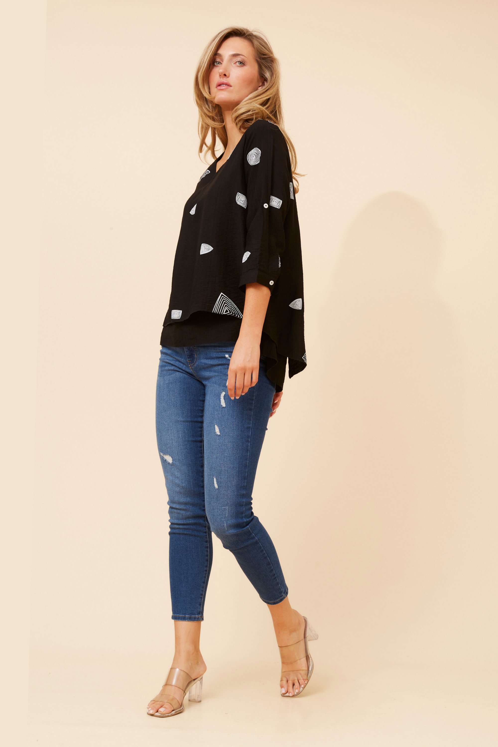 LORETO ABSTRACT PRINT TOP