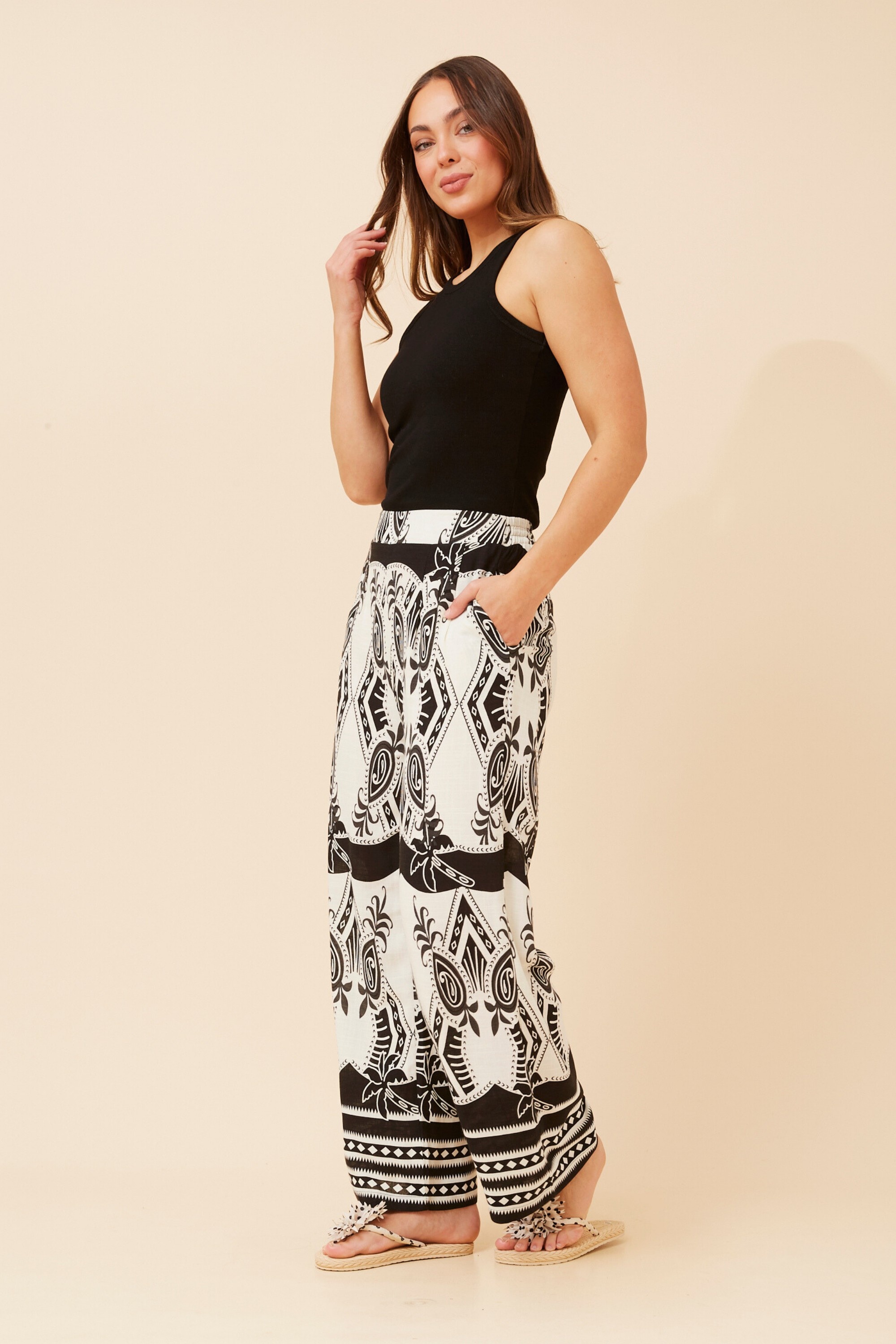 LOXANA BORDER PRINT PANTS