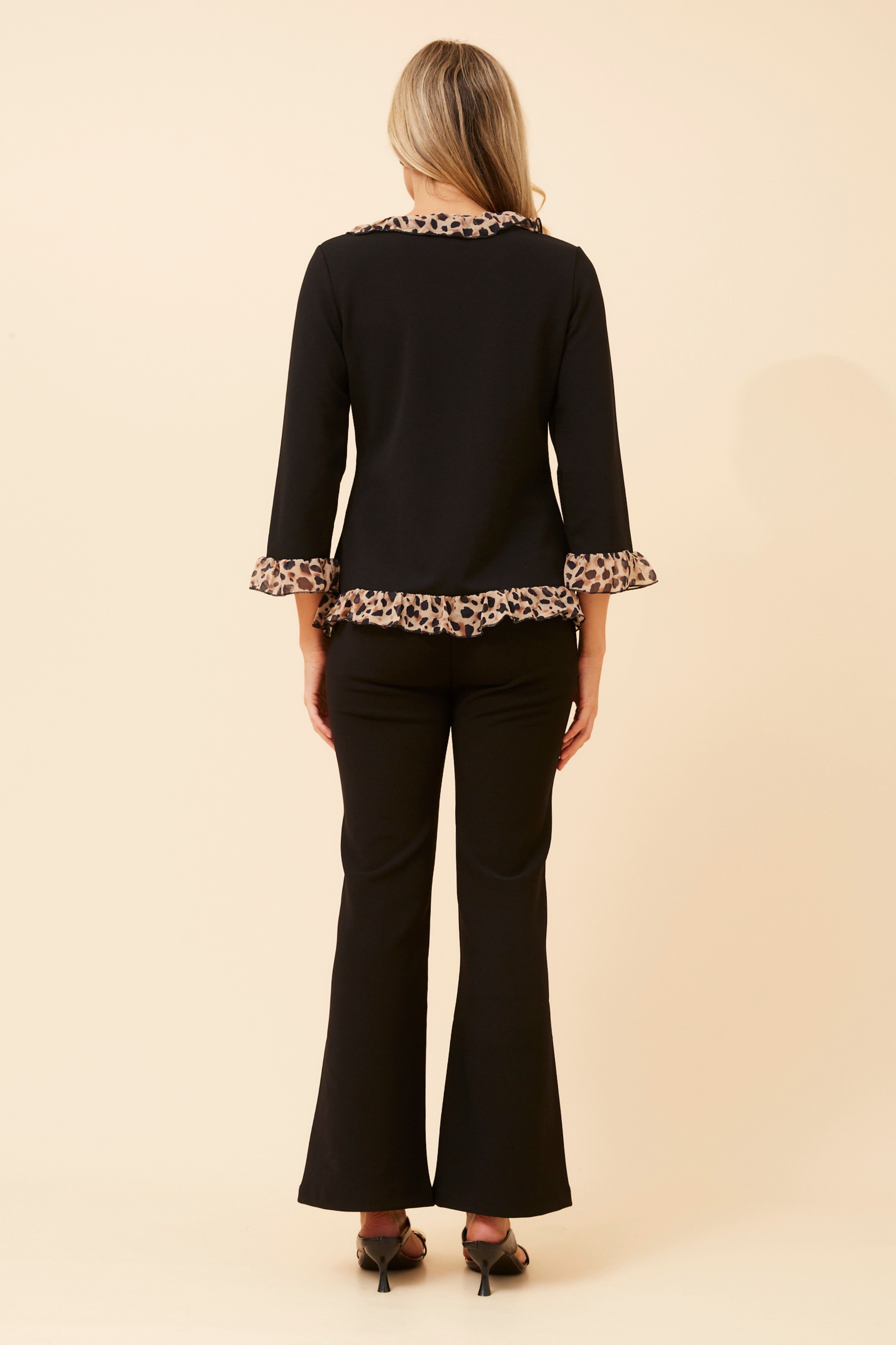 LUNETTA ANIMAL PRINT FRILL TOP