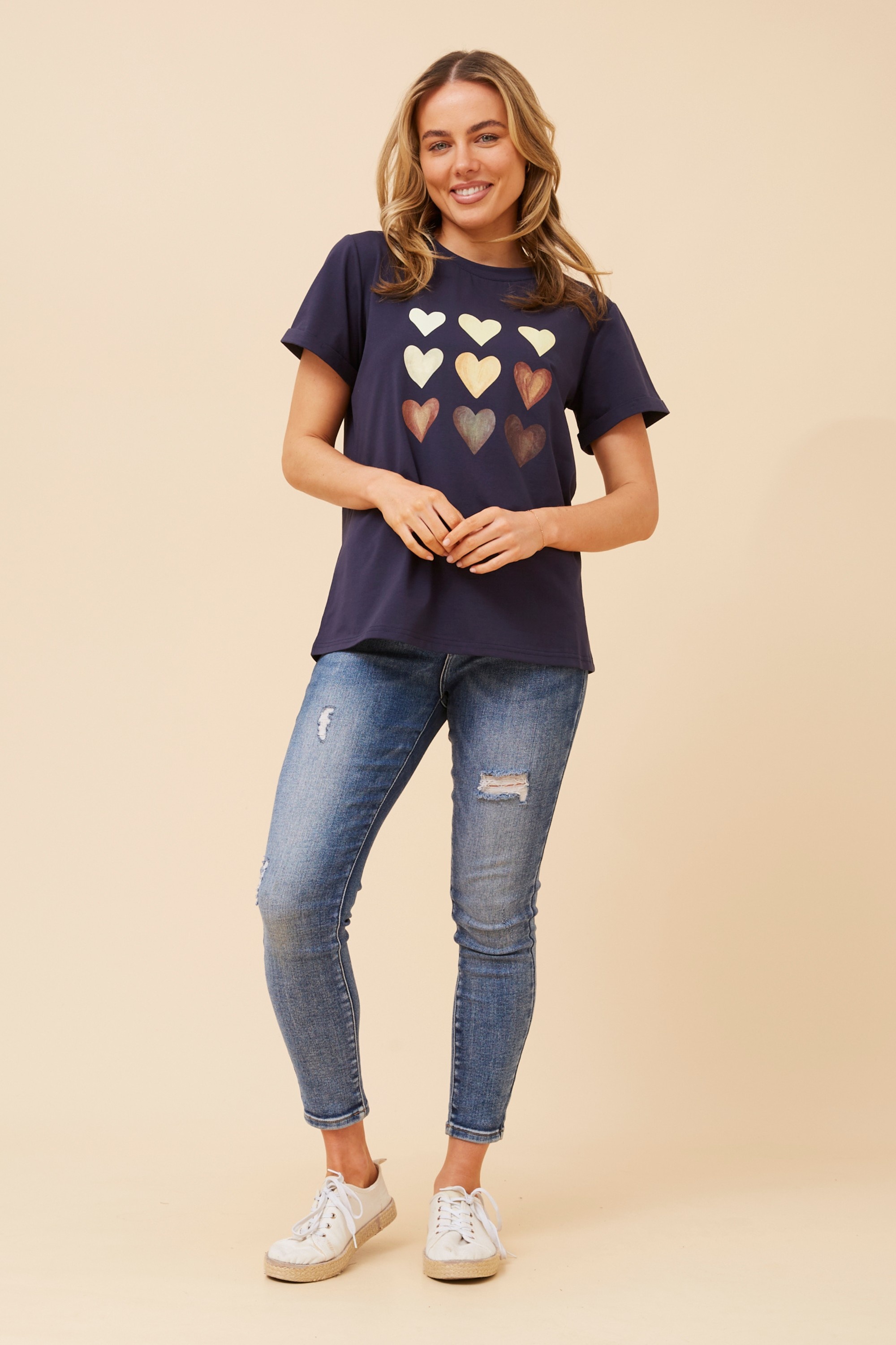 LURA HEART PRINT TSHIRT