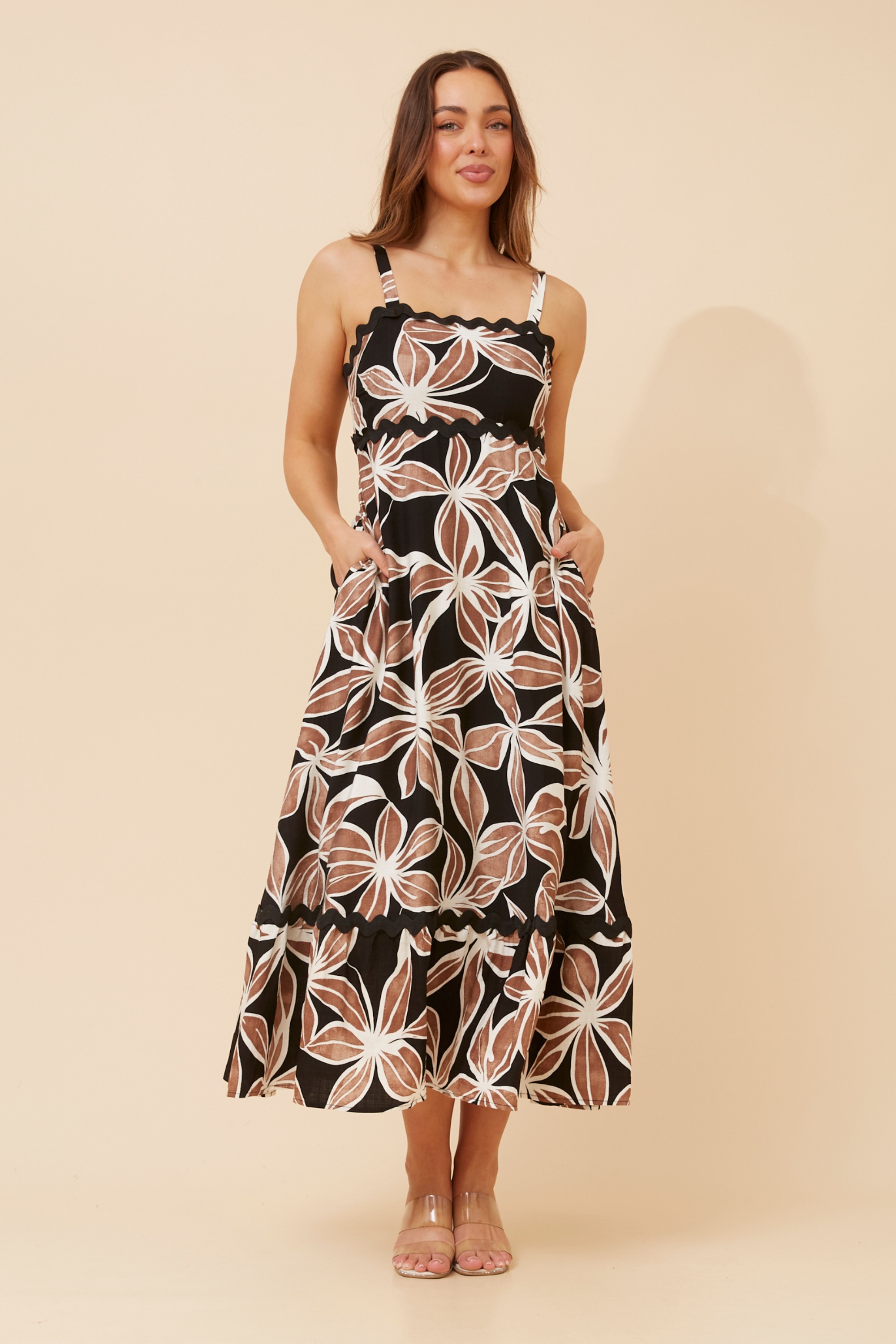MAKENNA LEAF PRINT MAXI DRESS