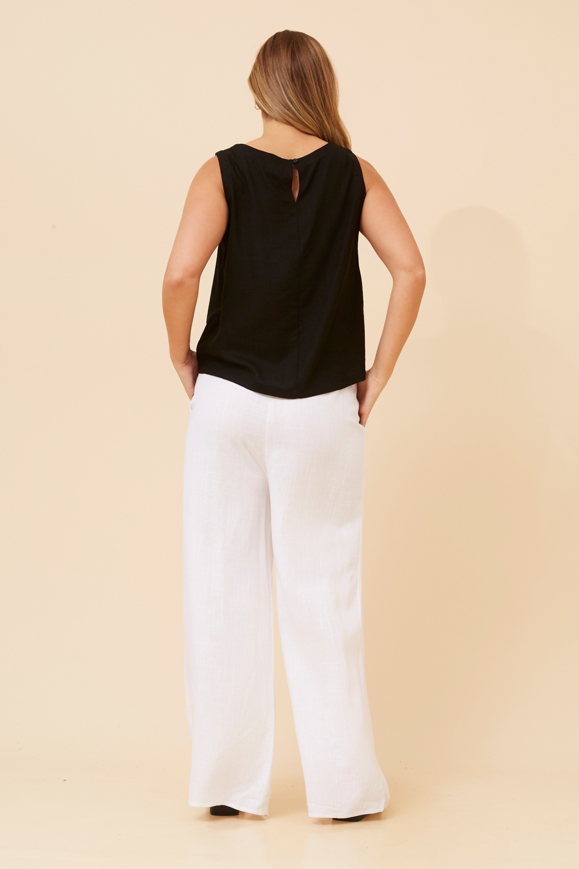 MARIBEL SLEEVELESS LINEN BLEND TOP