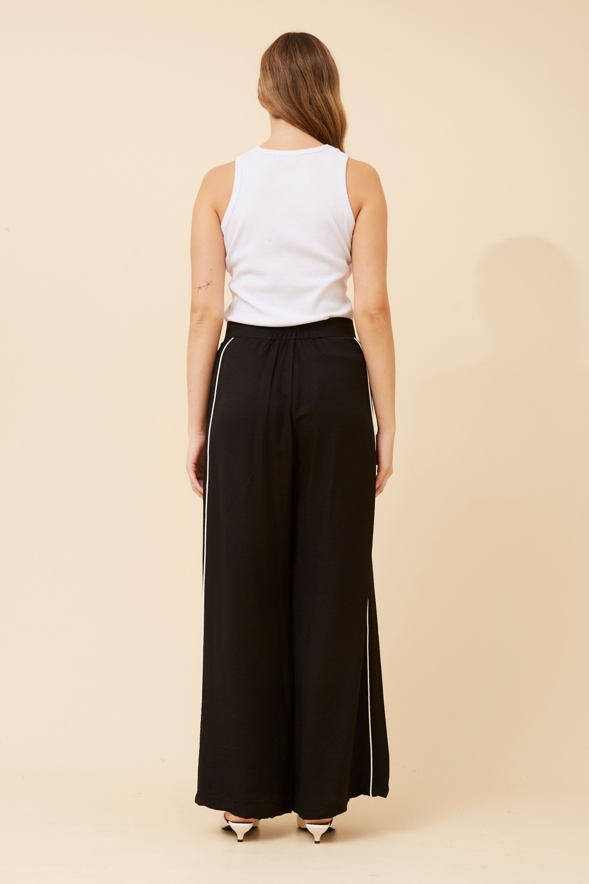 MIRIELLE SOLID WIDE LEG PANTS