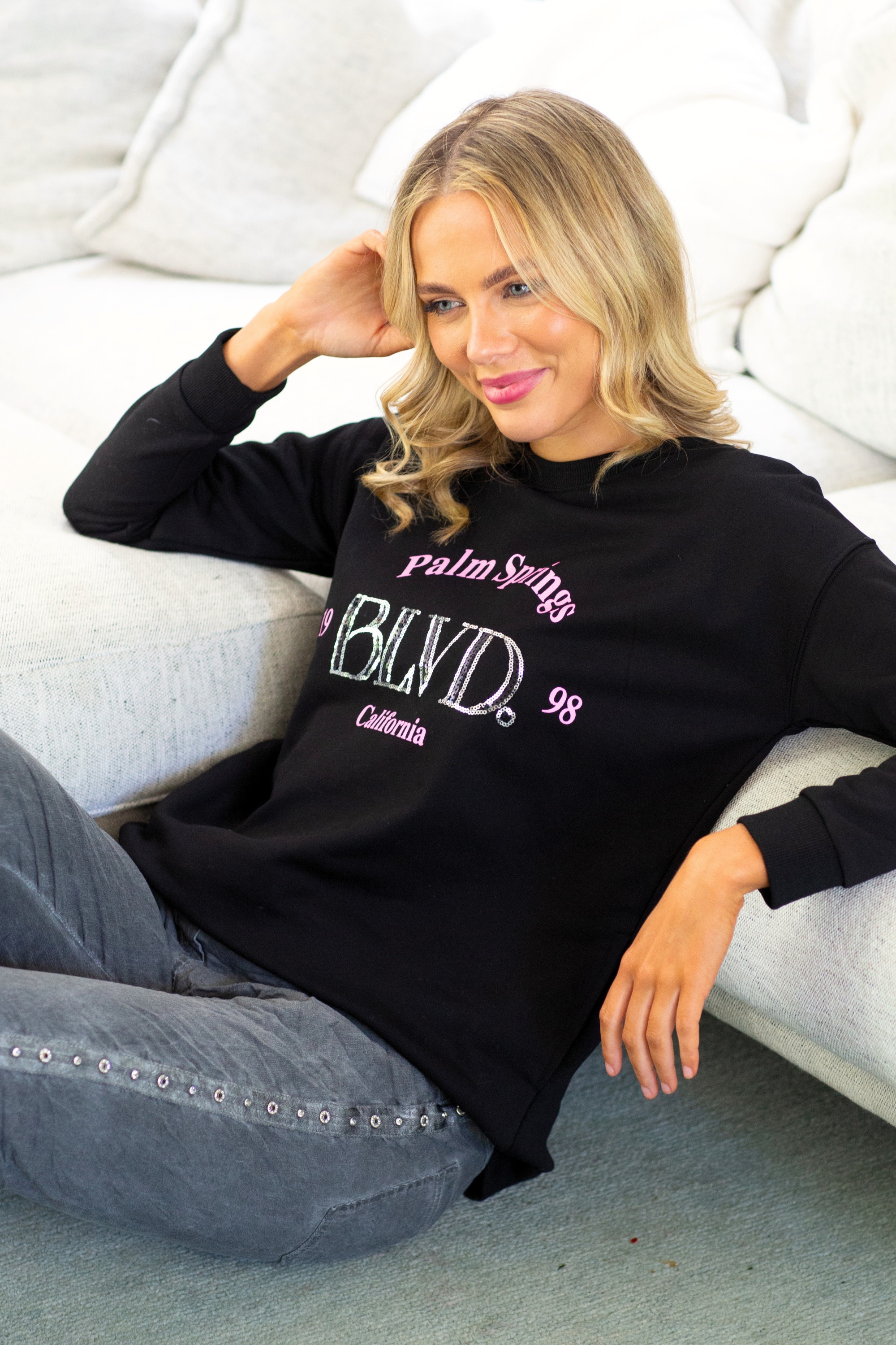 MONAR SEQUIN GRAPHIC JUMPER