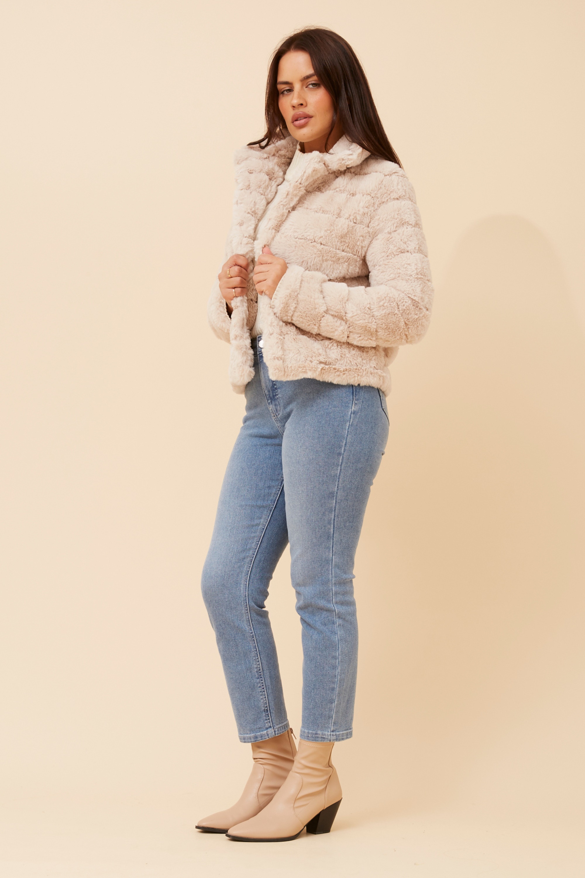 MOSCOW FAUX FUR JACKET