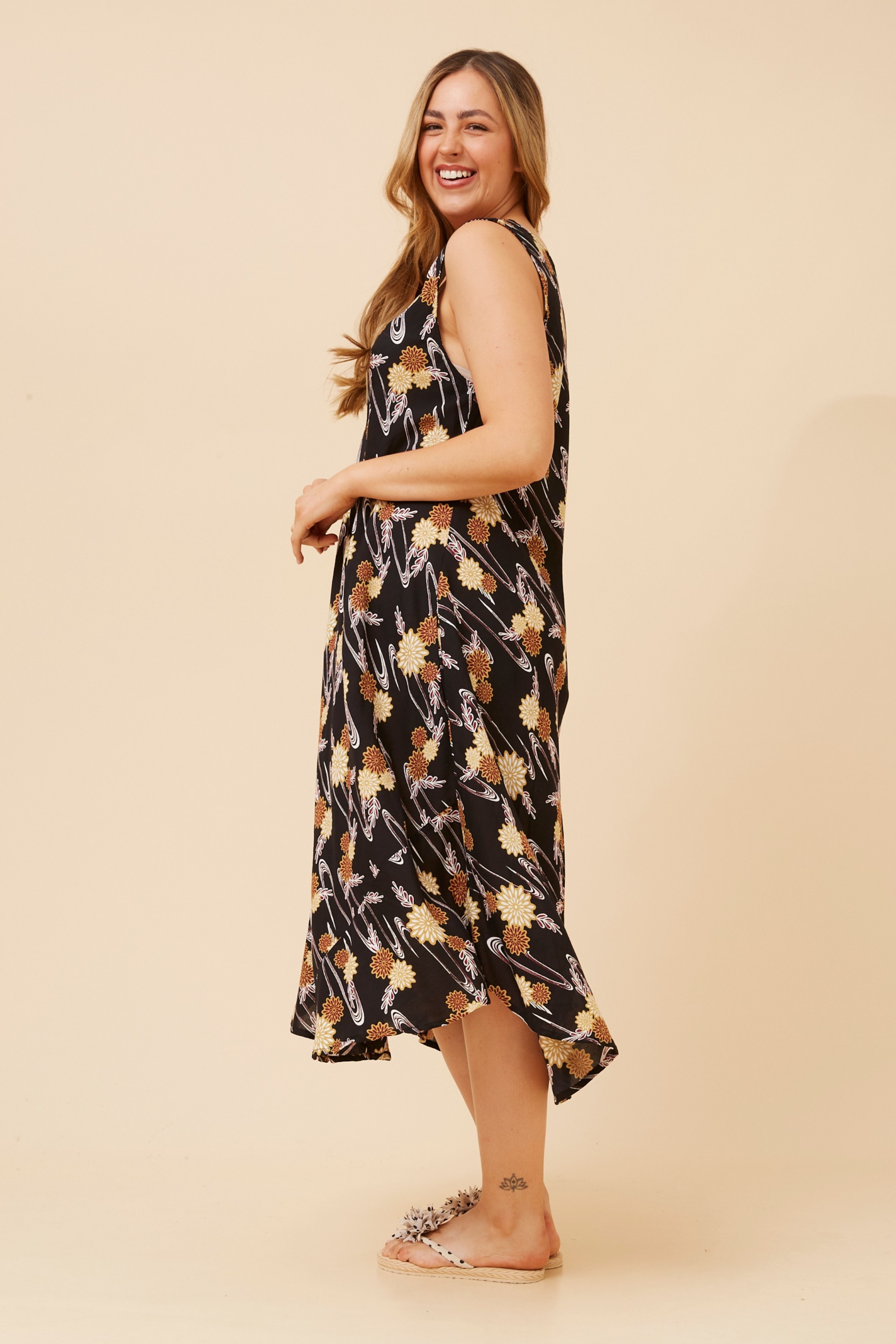 NAIROBI FLORAL MIDI DRESS