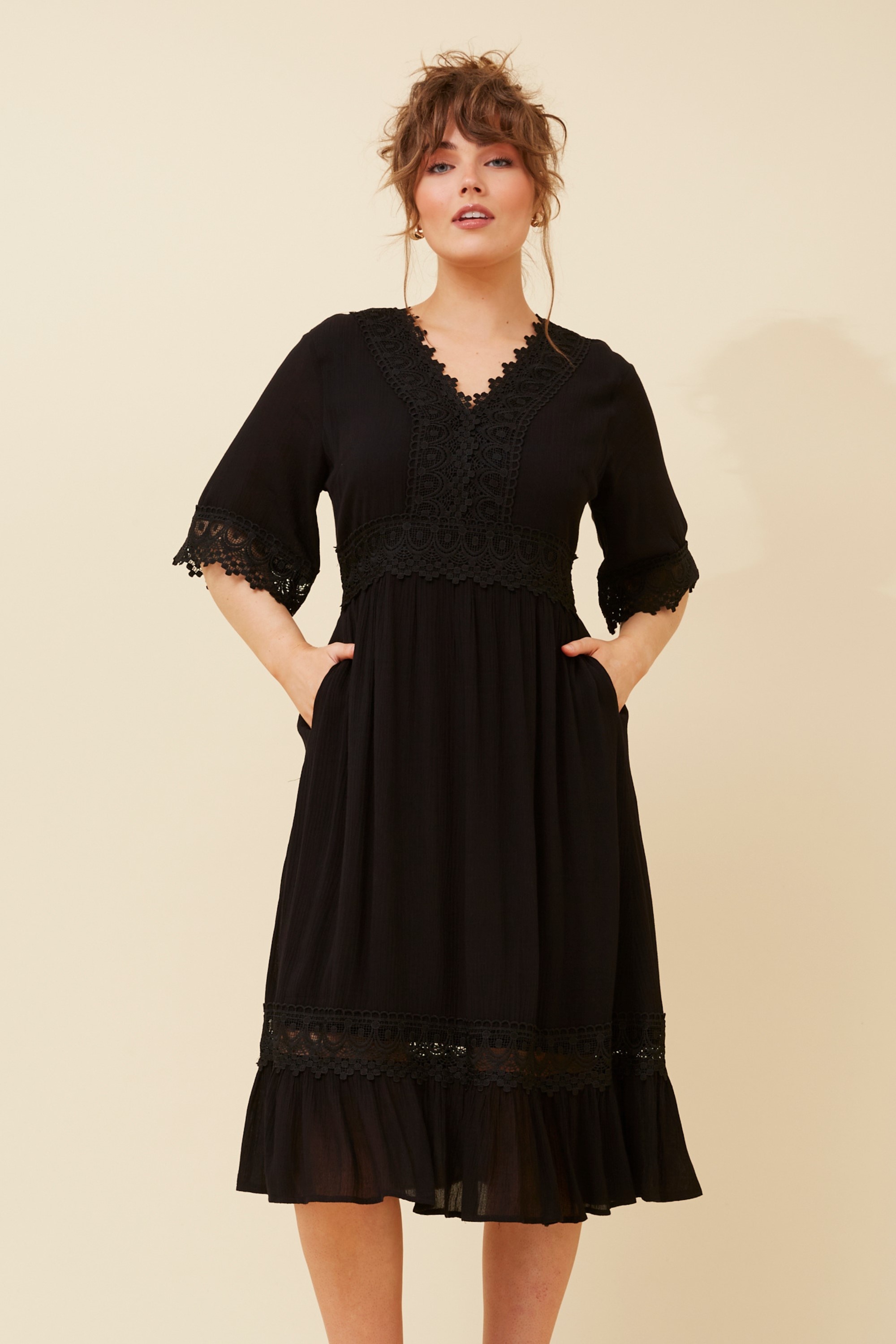 NAYLA LACE MIDI DRESS