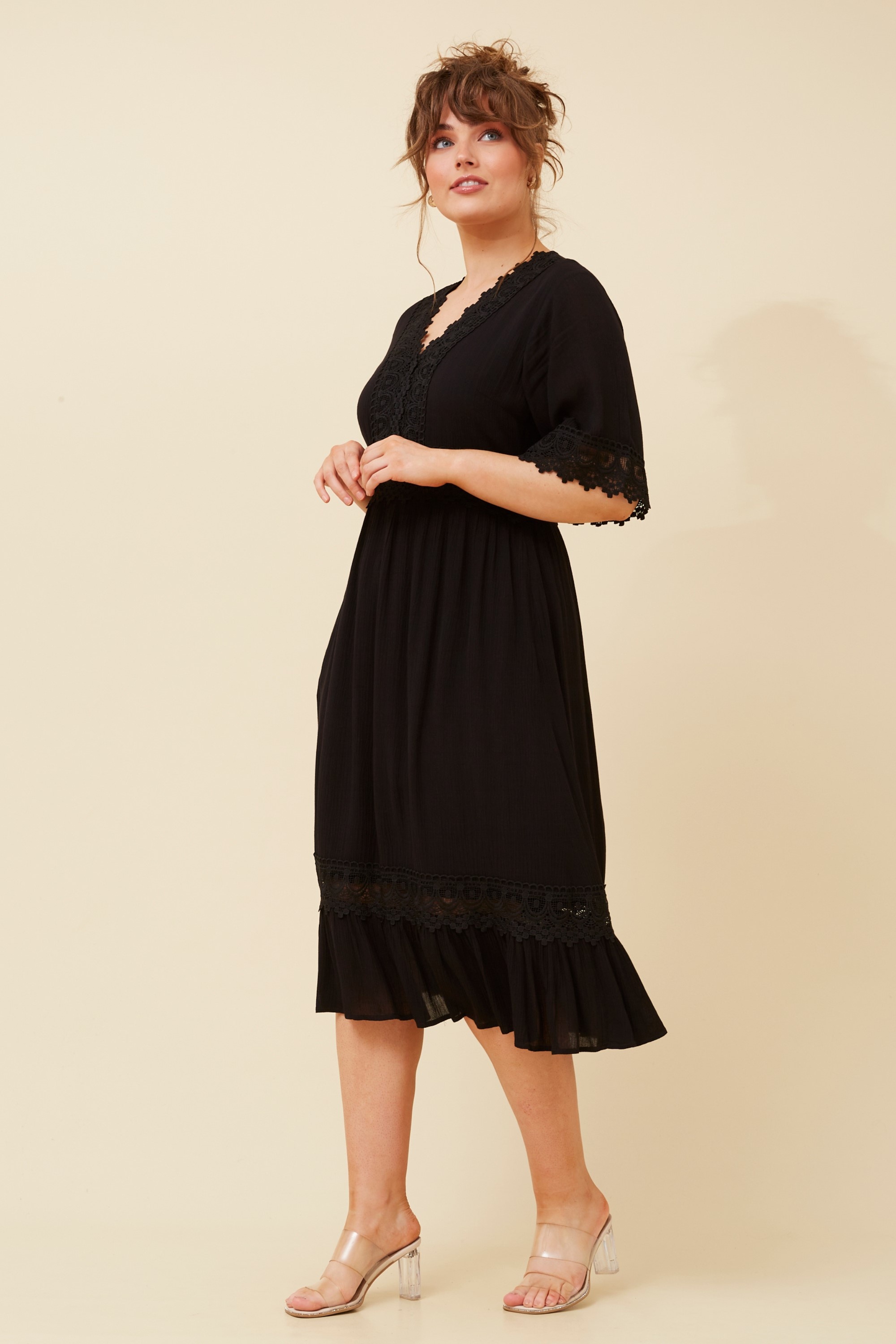 NAYLA LACE MIDI DRESS