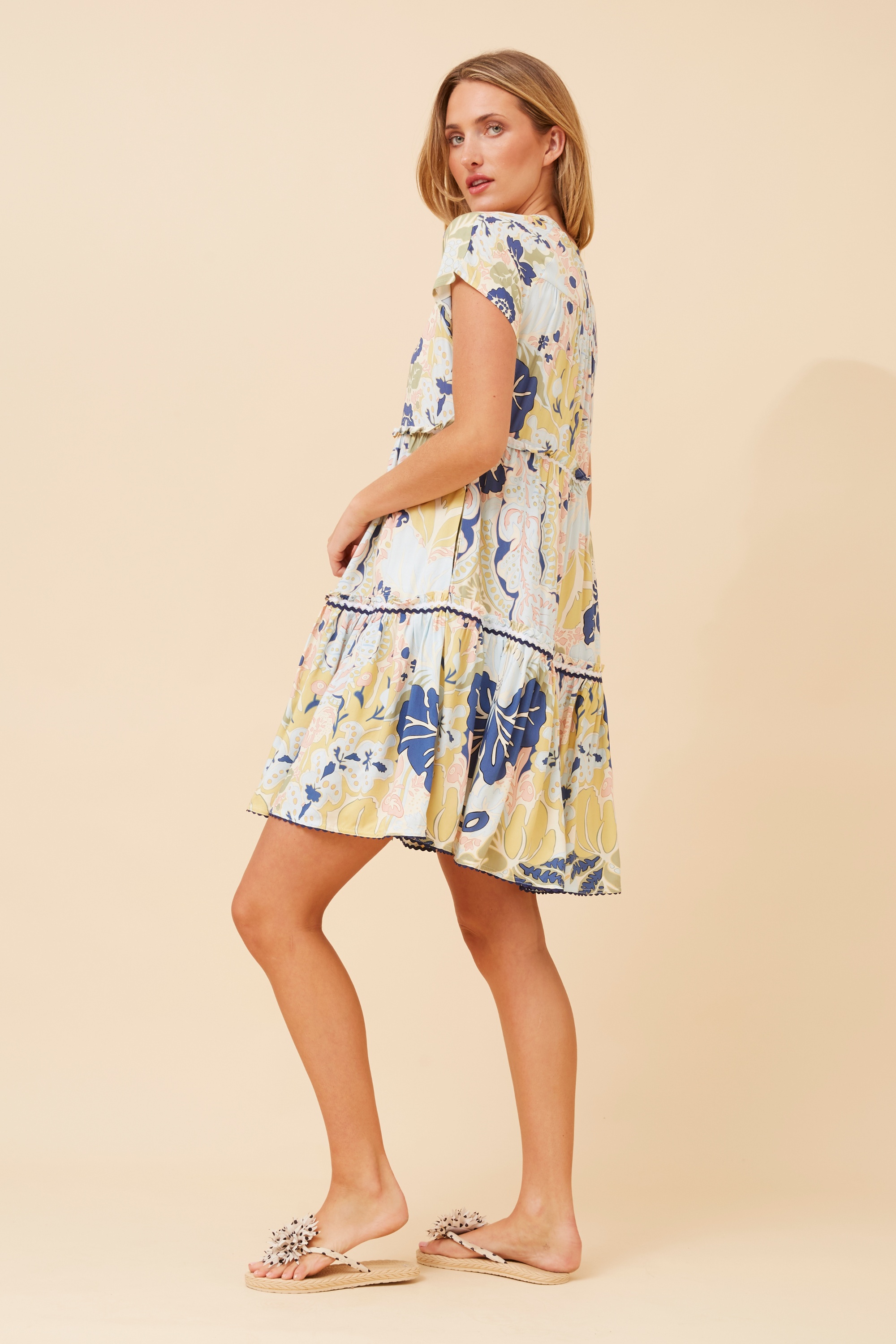 NERISA LEAF PRINT TIERED DRESS