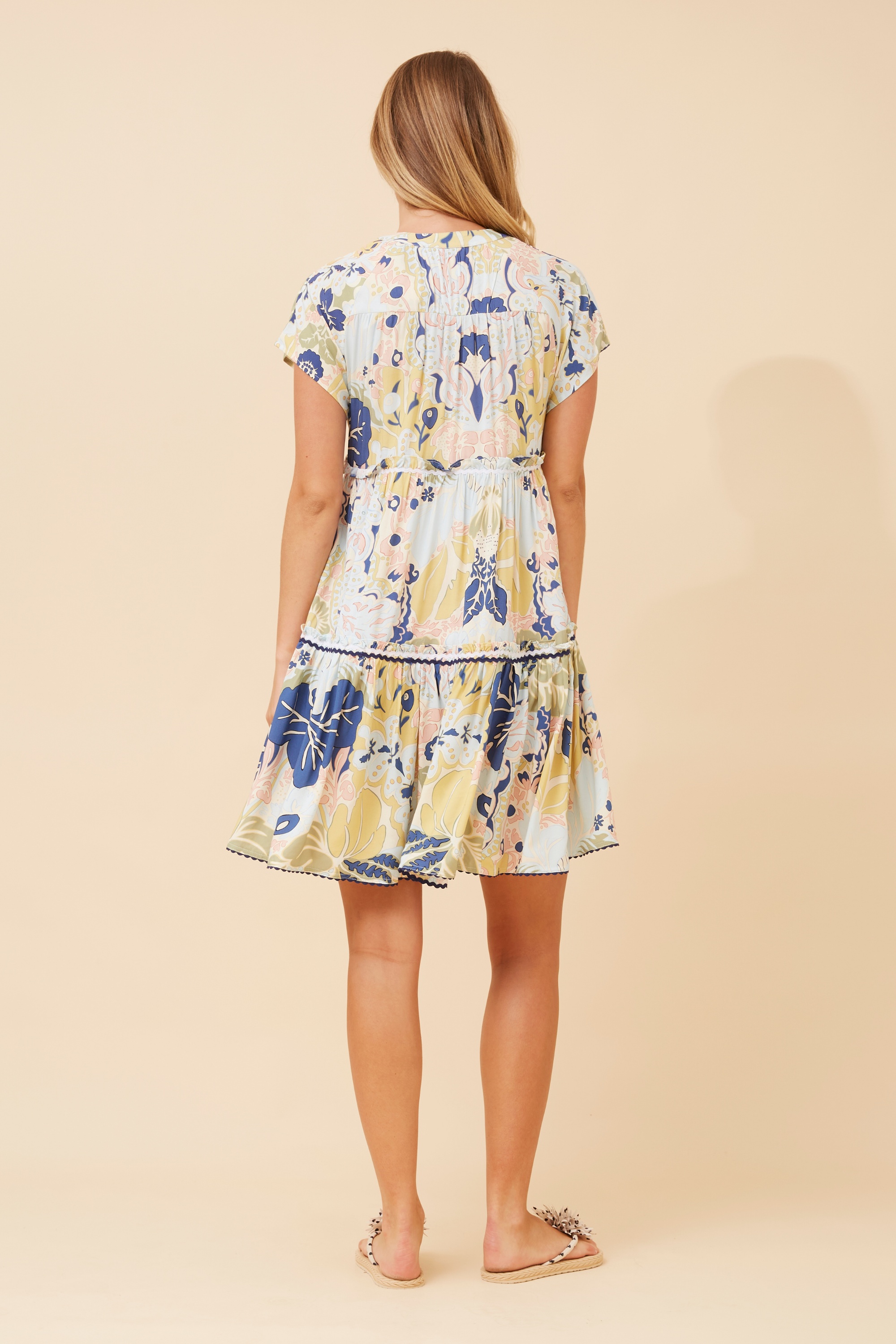 NERISA LEAF PRINT TIERED DRESS