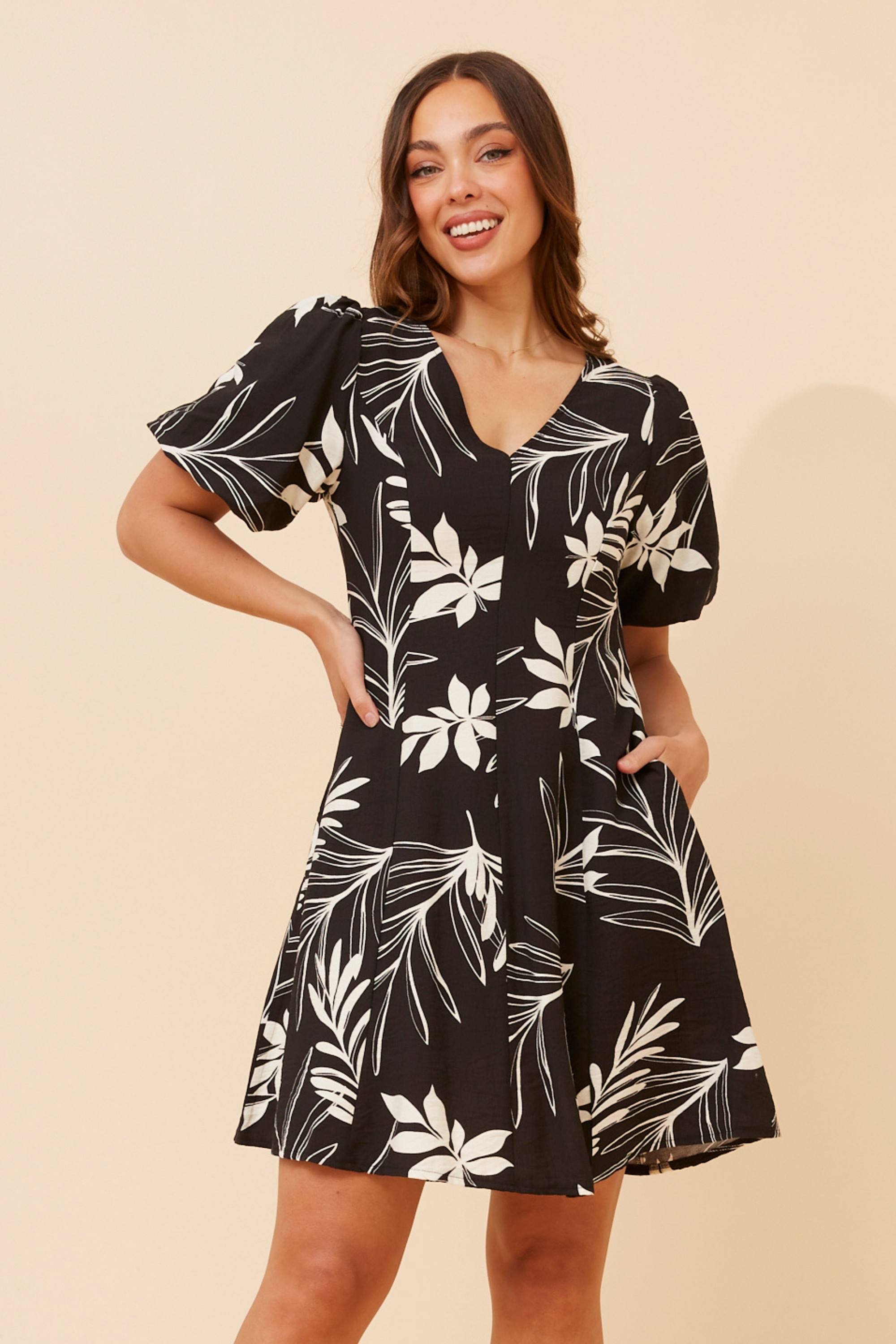 NILA LEAF PRINT SHORT DRESS