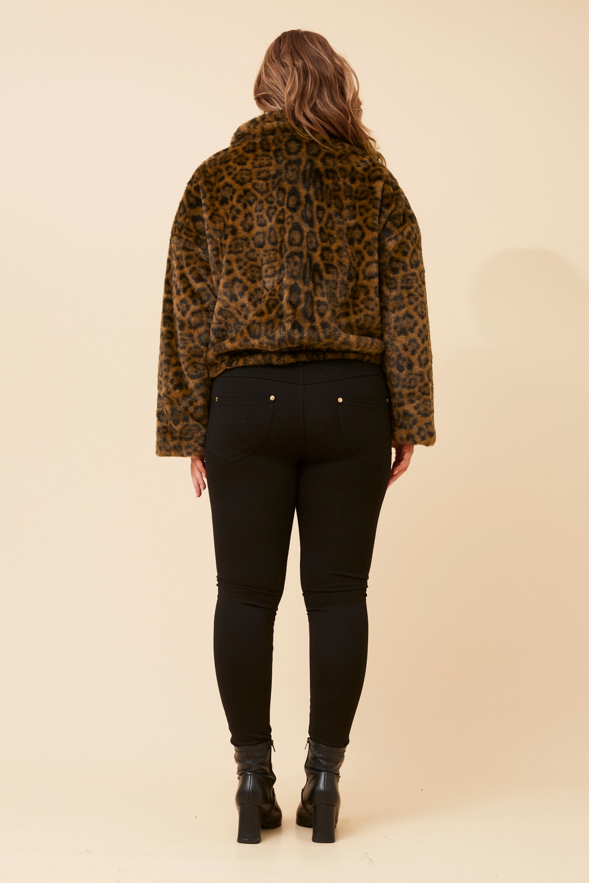 NOBLE ANIMAL PRINT JACKET