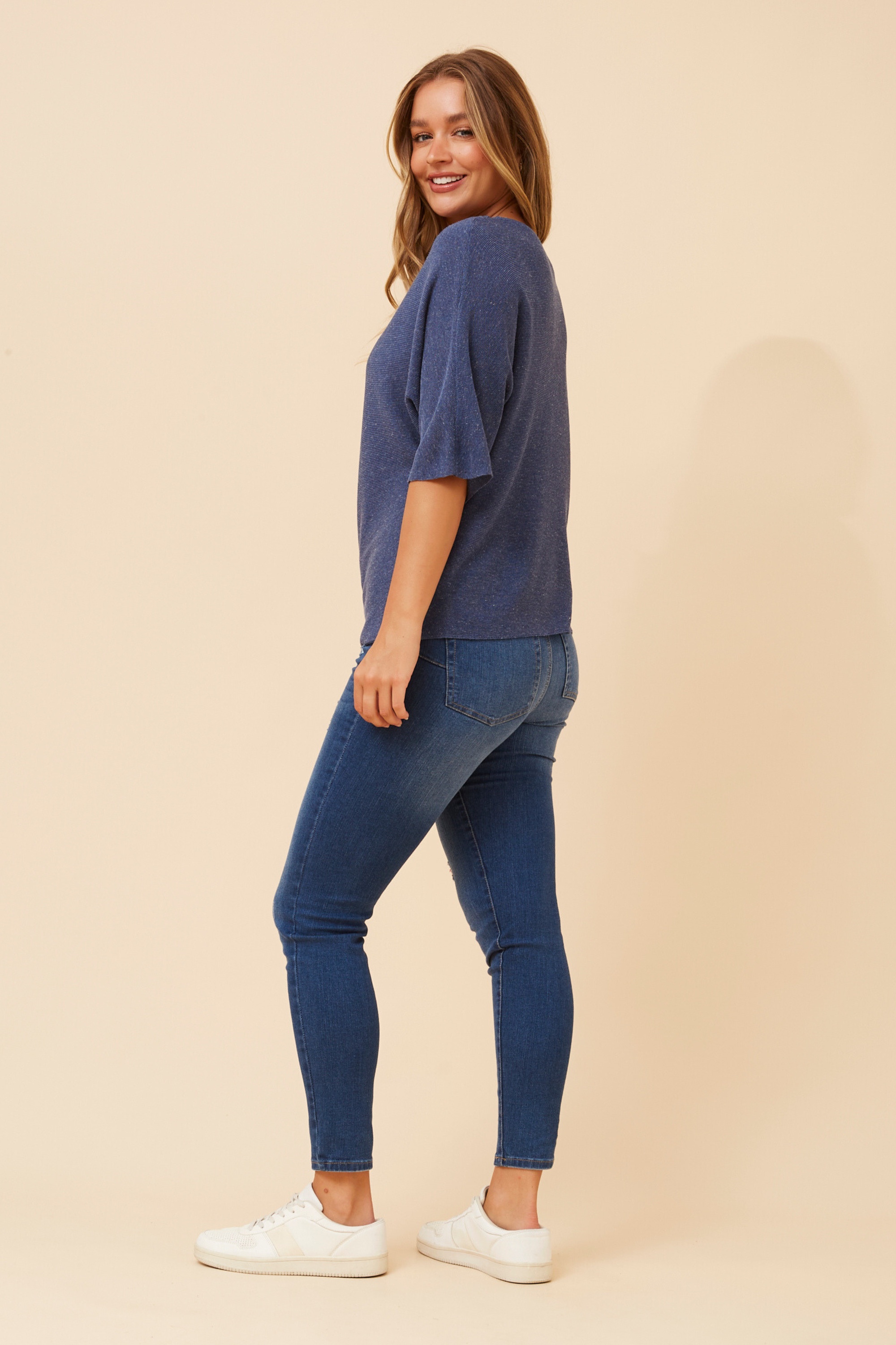 NOLANA SOLID KNIT PULLOVER