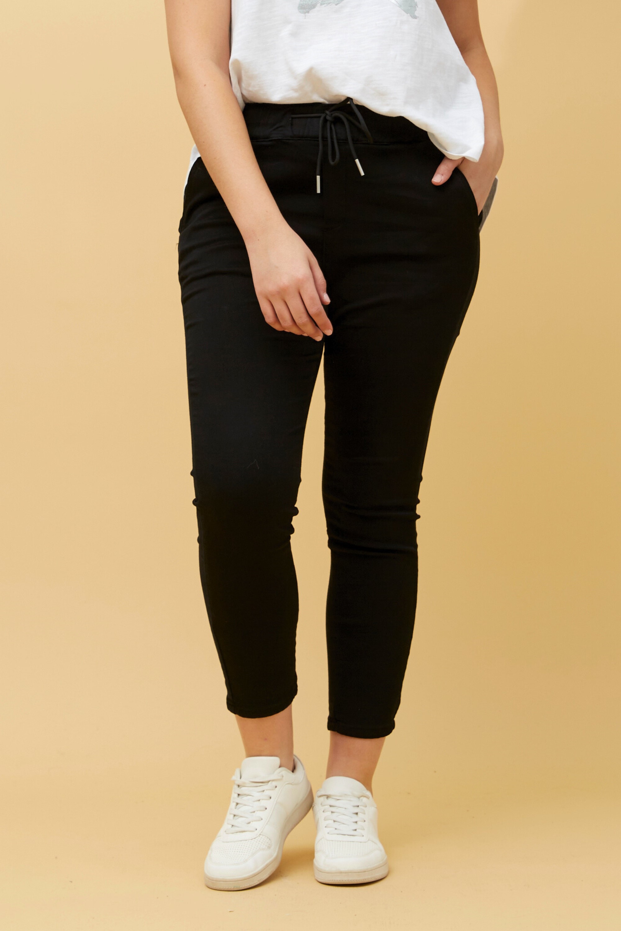 NOOSA JOGGER PANTS