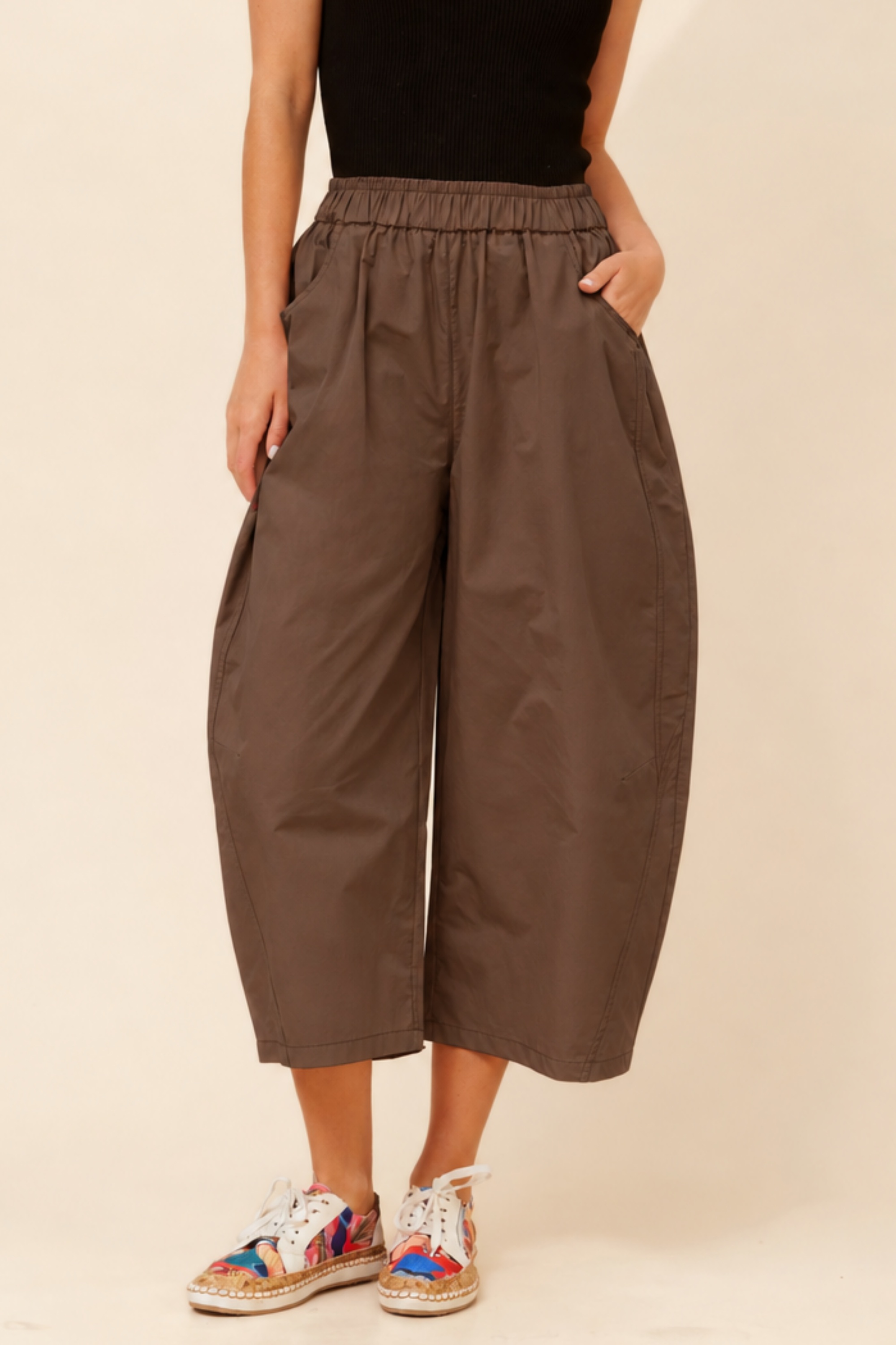 OLIVET SOLID BARREL PANTS