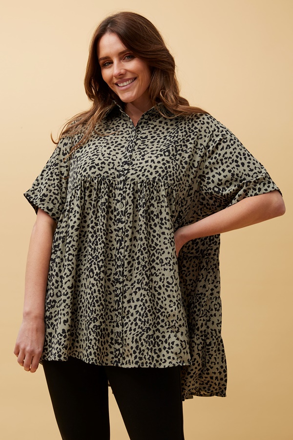 OVERSIZED LEOPARD TIERED SHIRT