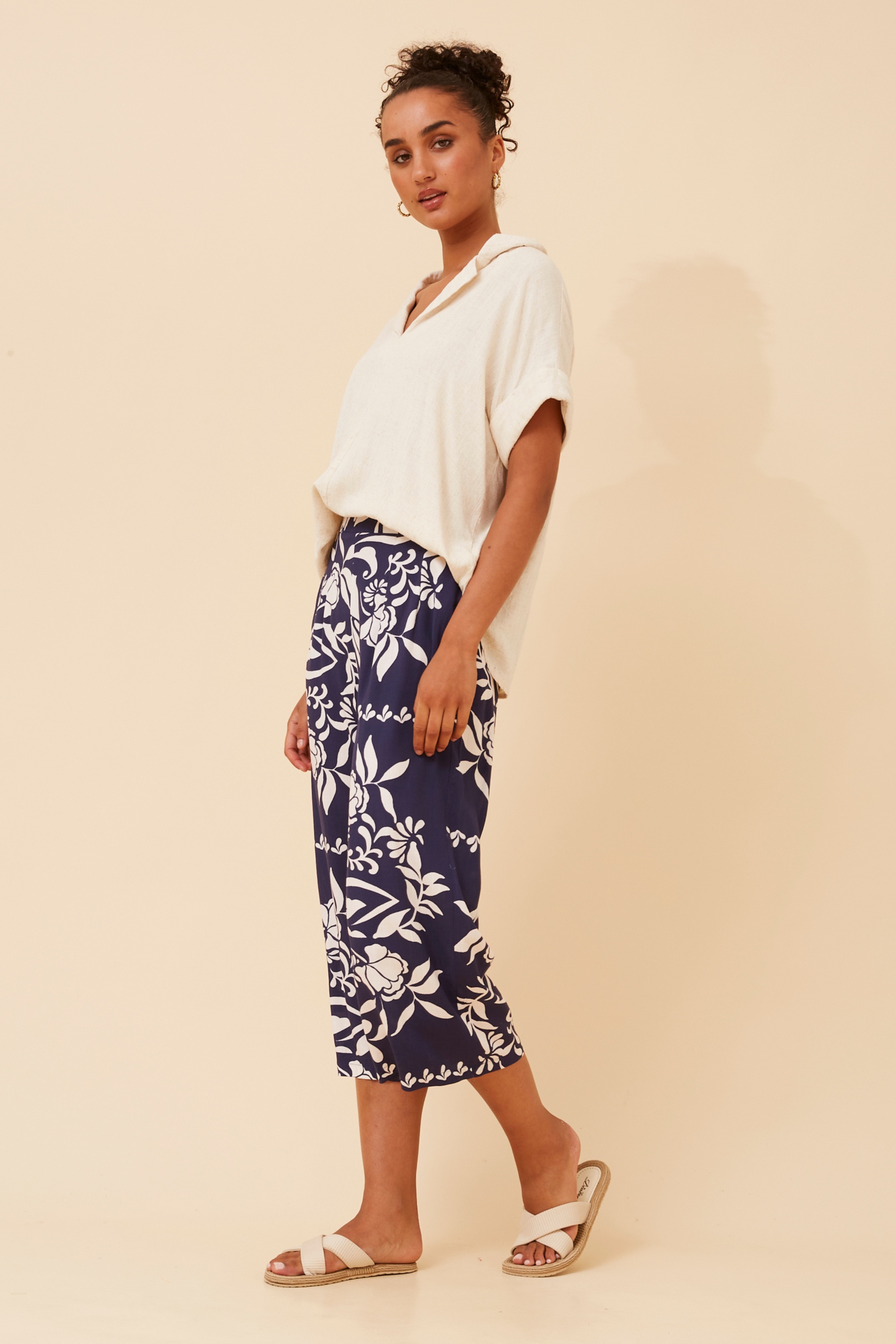 OXANA FLORAL CULOTTE PANTS