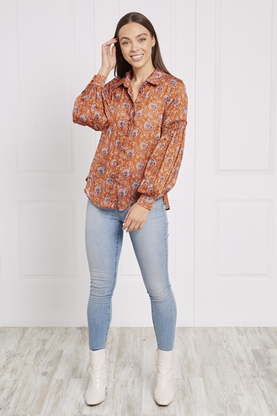 PAISLEY LANTERN SLEEVE BLOUSE
