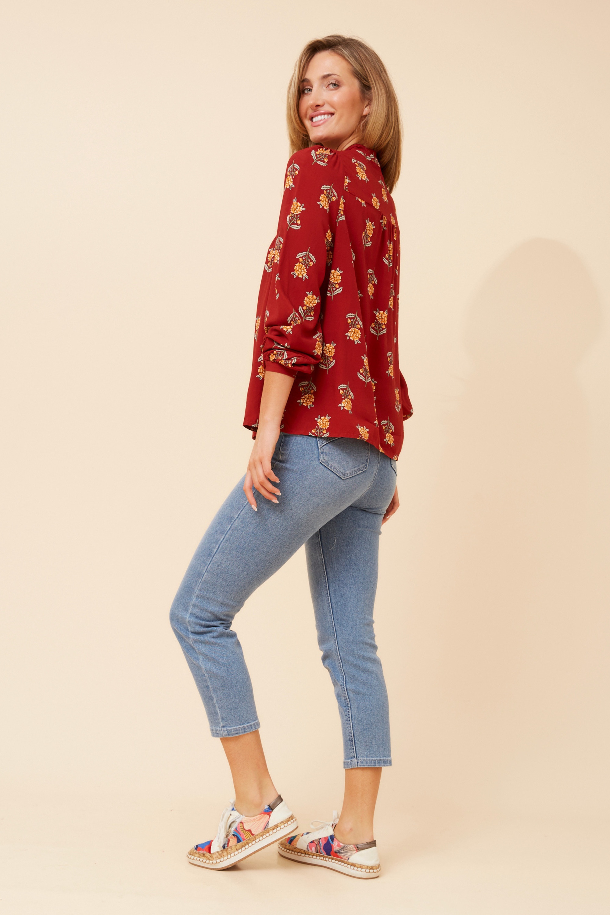 PAVITRA FLORAL TOP