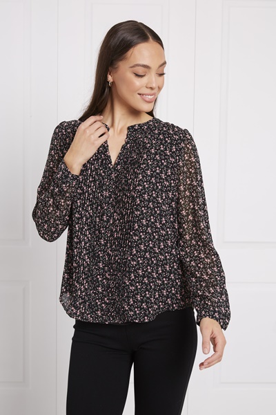 PLEATED FLORAL TOP