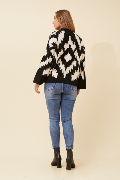 PRISKA ABSTRACT PATTERN KNIT PULLOVER