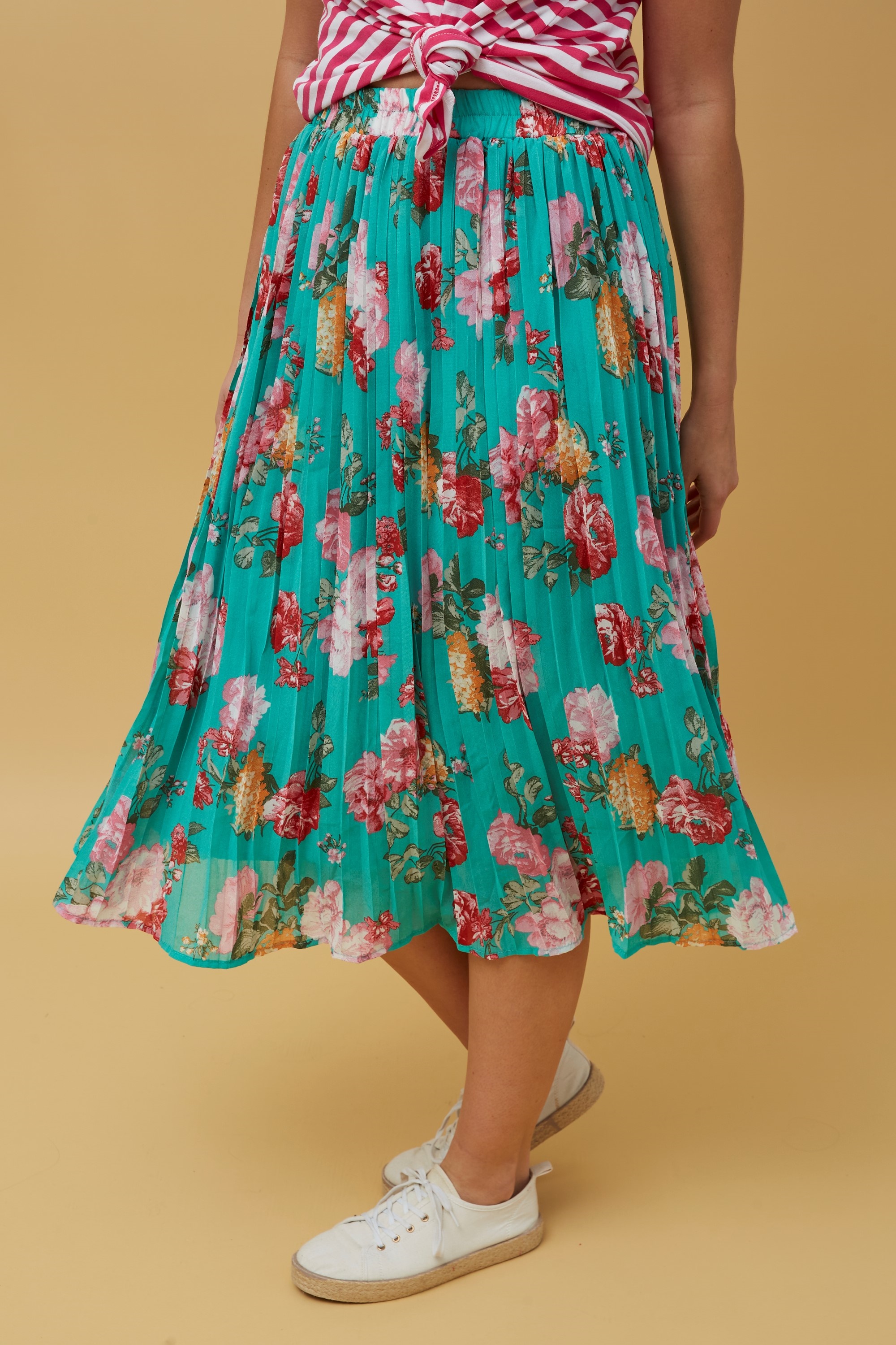 Green floral pleated clearance skirt